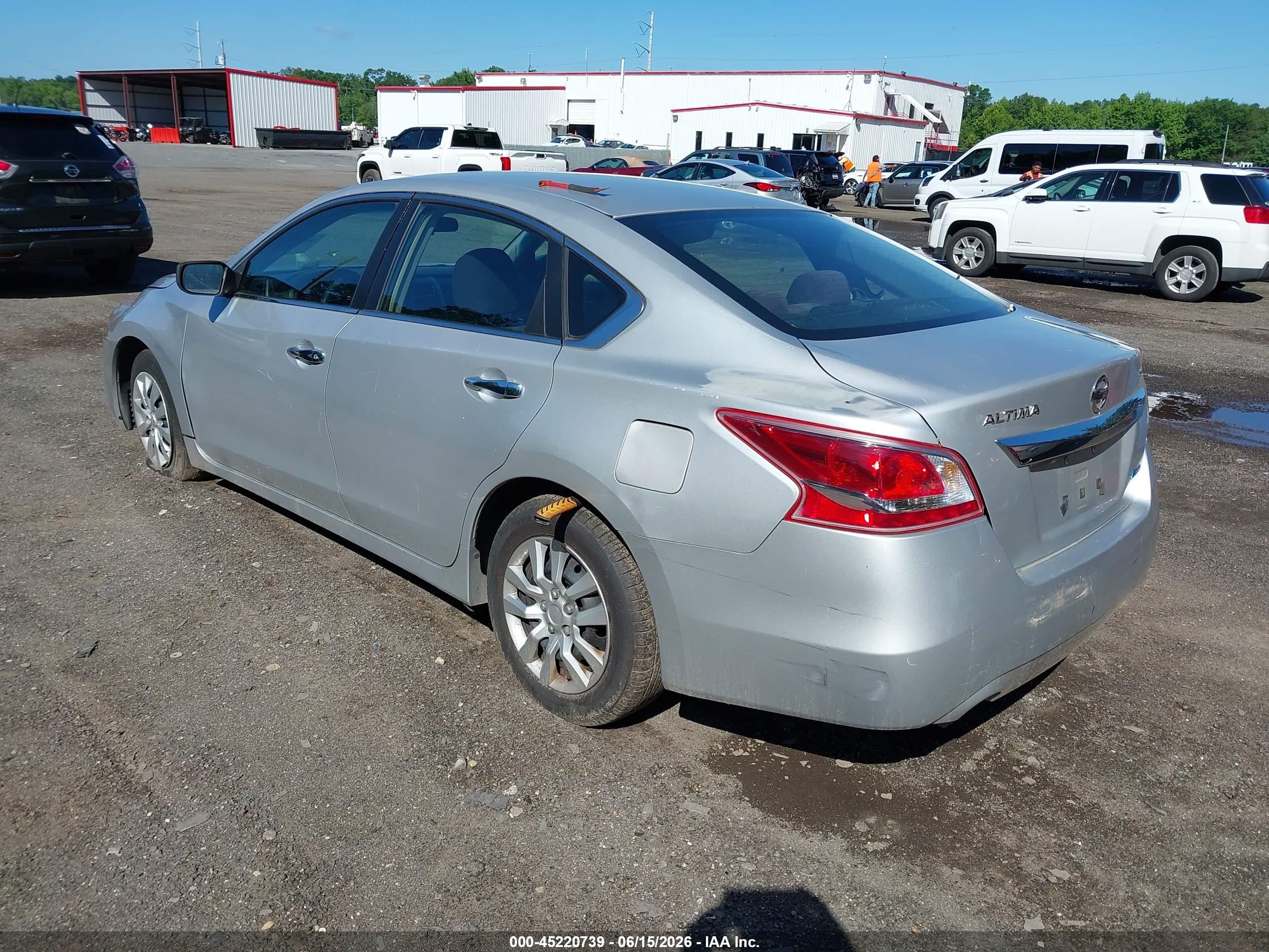 2013 Nissan Altima 2.5 S Silver vin: 1N4AL3APXDC204095