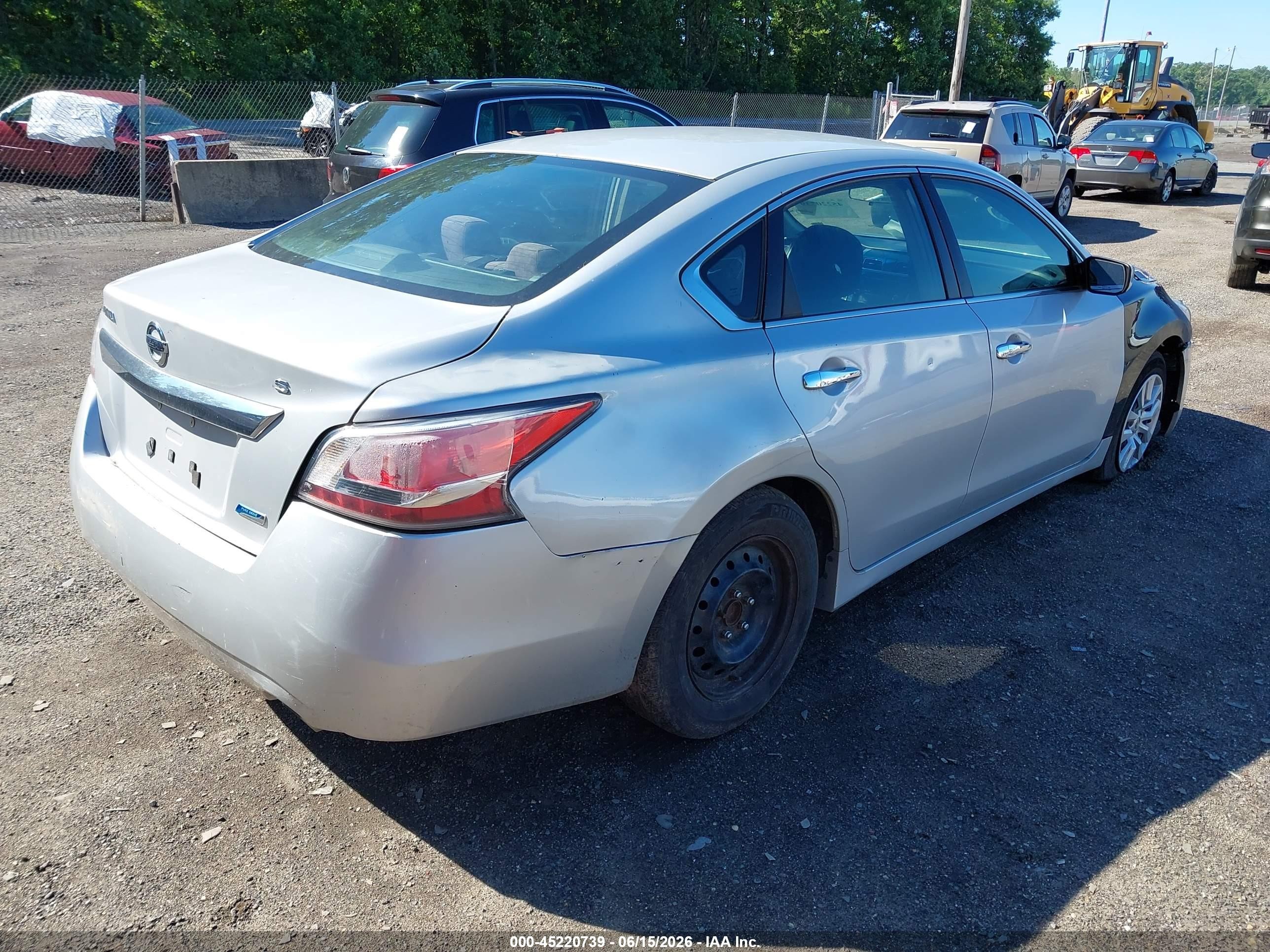 2013 Nissan Altima 2.5 S Silver vin: 1N4AL3APXDC204095