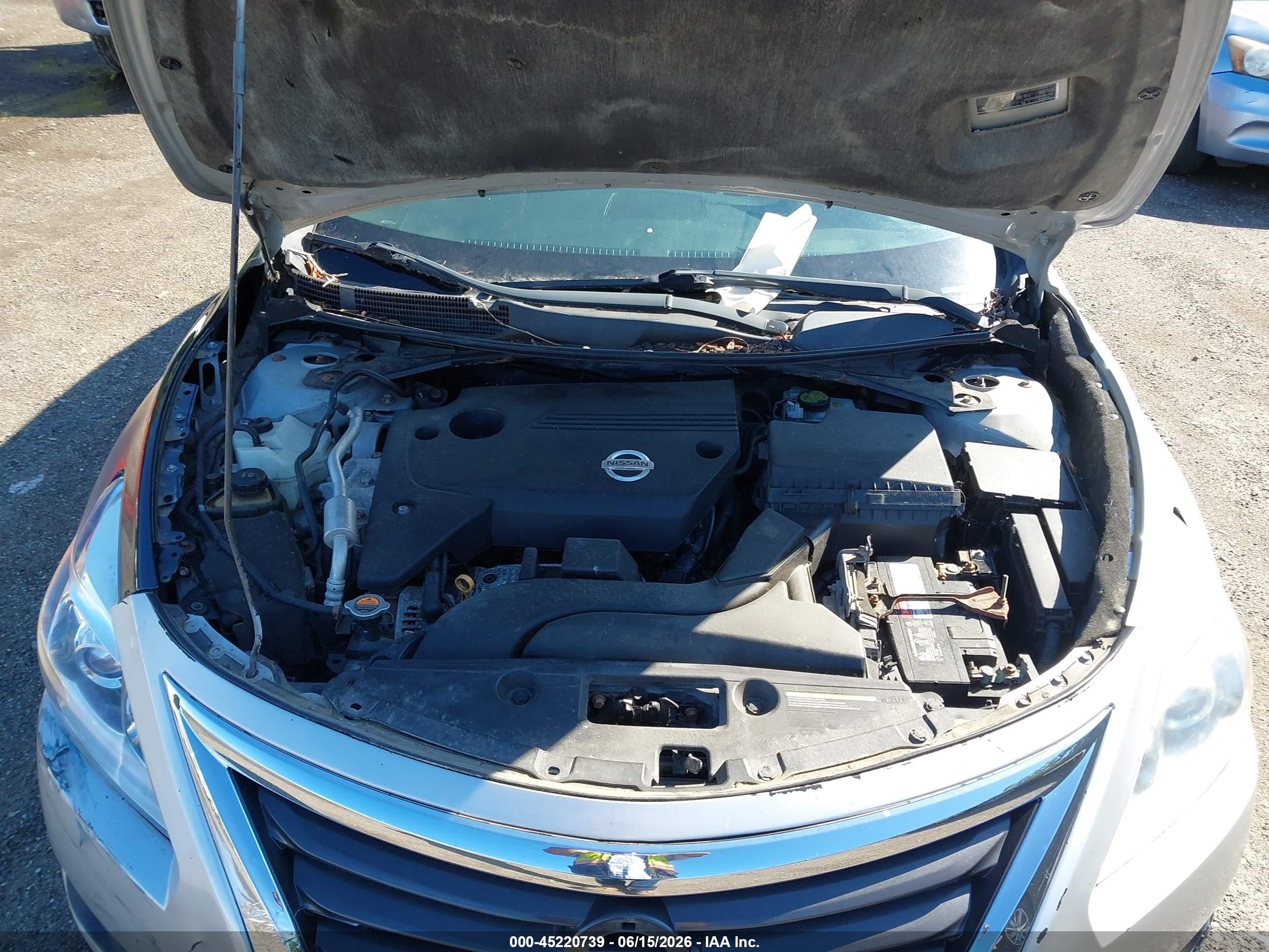 2013 Nissan Altima 2.5 S Silver vin: 1N4AL3APXDC204095
