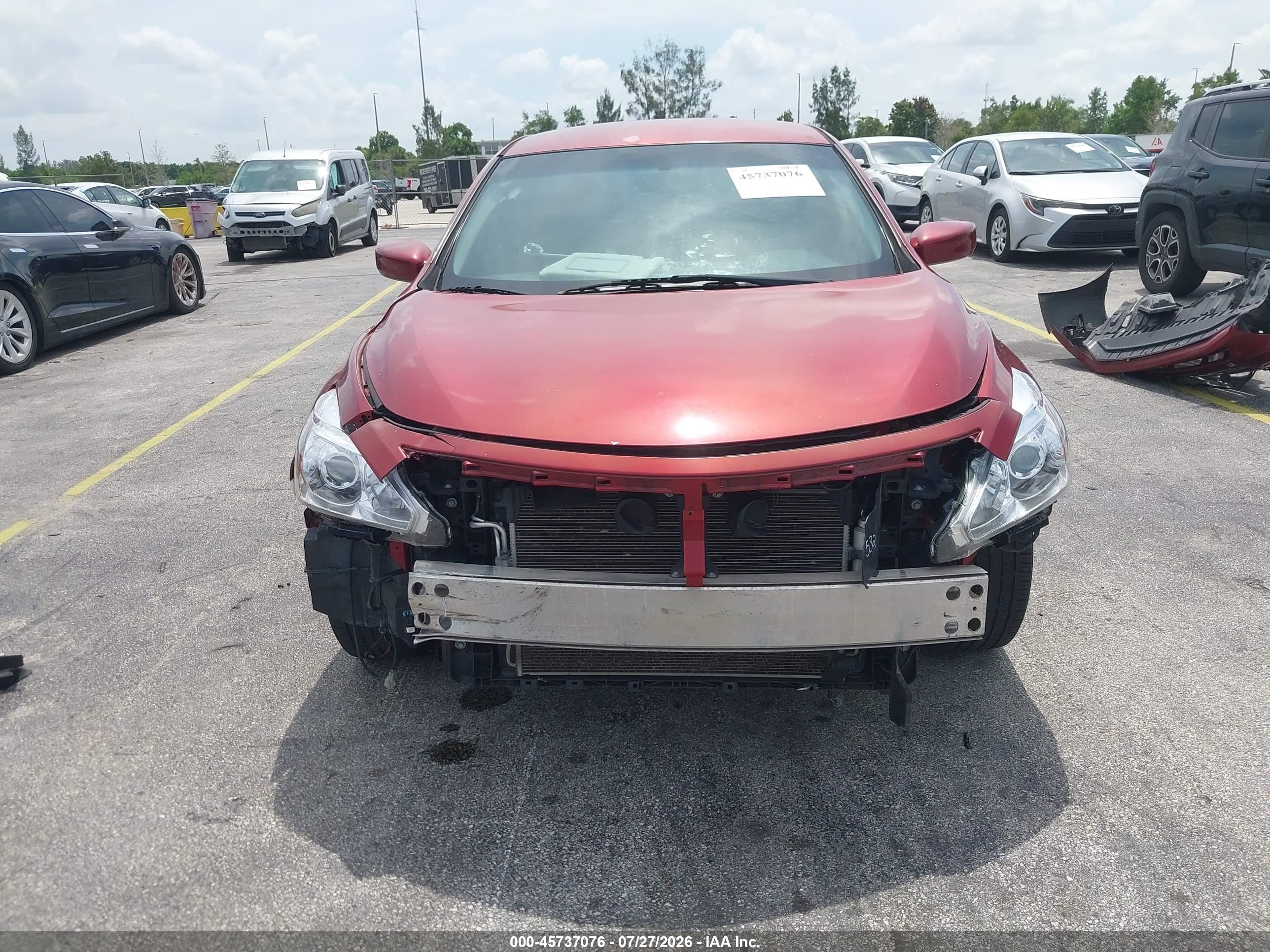 2013 Nissan Altima 2.5 S Red vin: 1N4AL3APXDC218210
