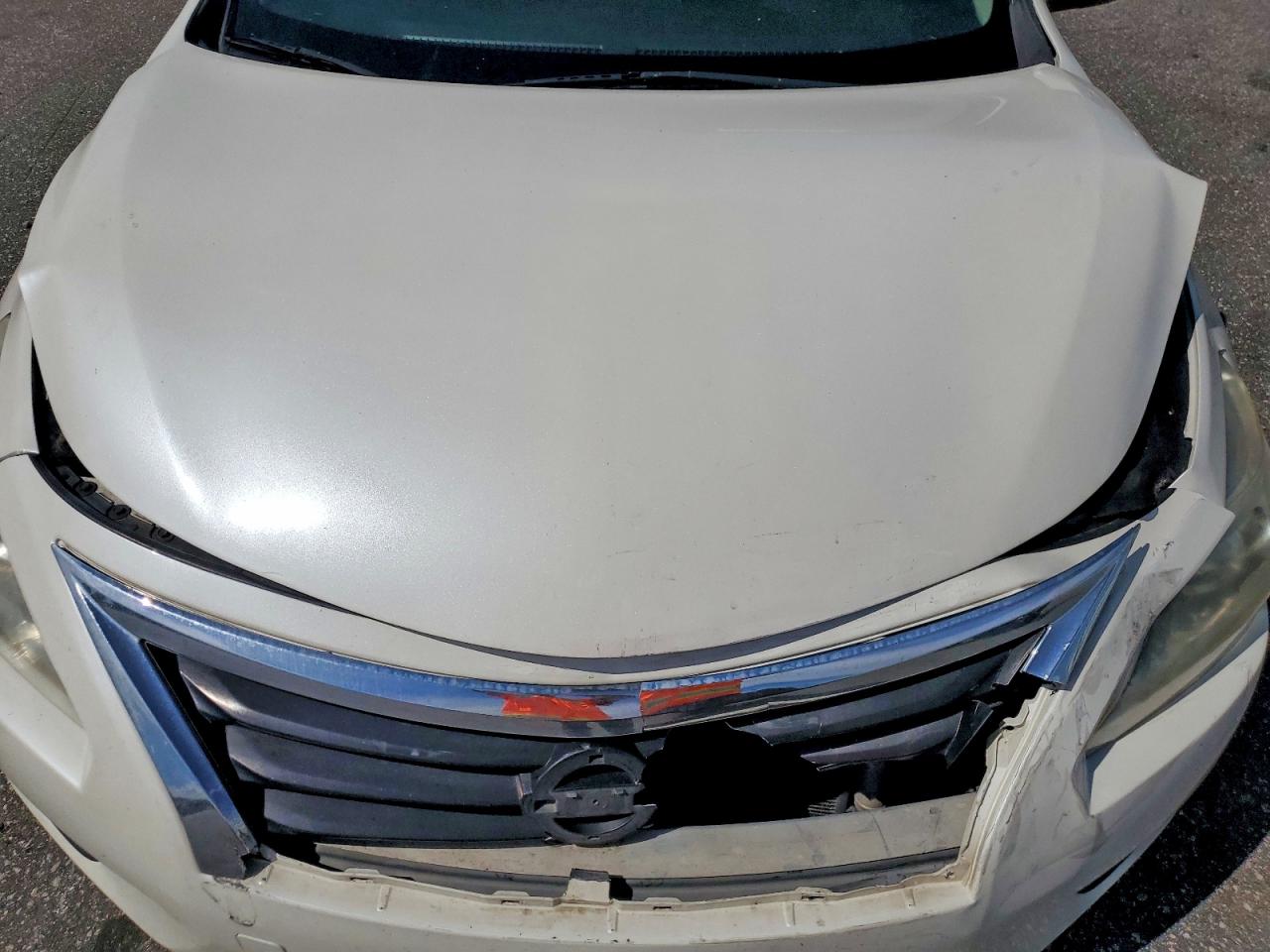 2013 Nissan Altima 2.5/s/sv/sl White vin: 1N4AL3APXDC245312