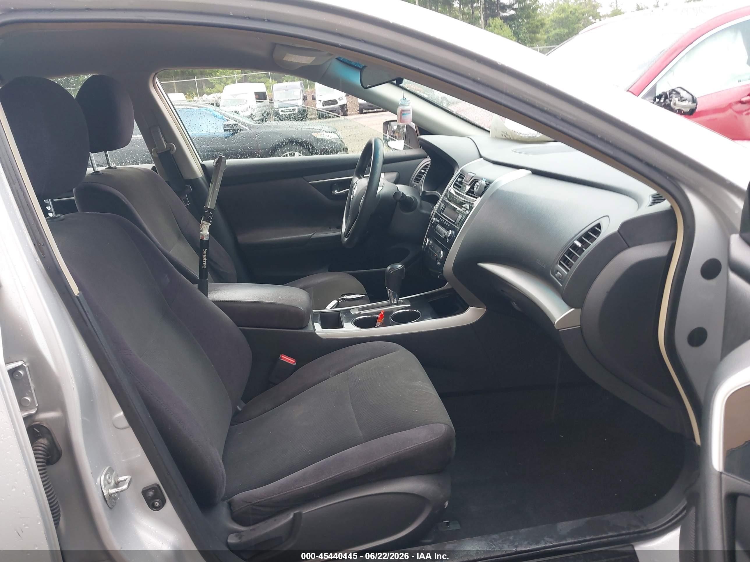 2013 Nissan Altima 2.5 S Silver vin: 1N4AL3APXDC247660