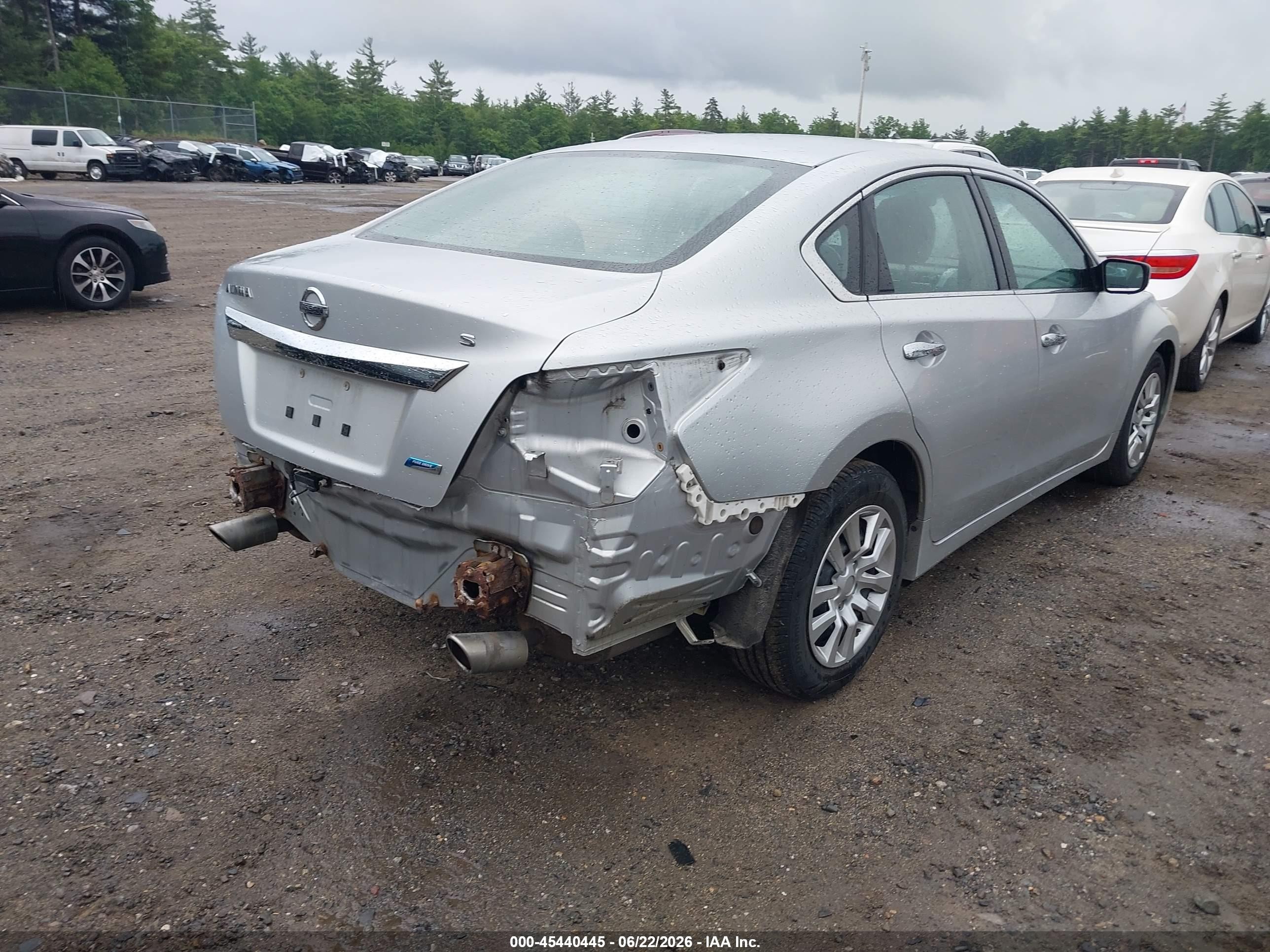 2013 Nissan Altima 2.5 S Silver vin: 1N4AL3APXDC247660