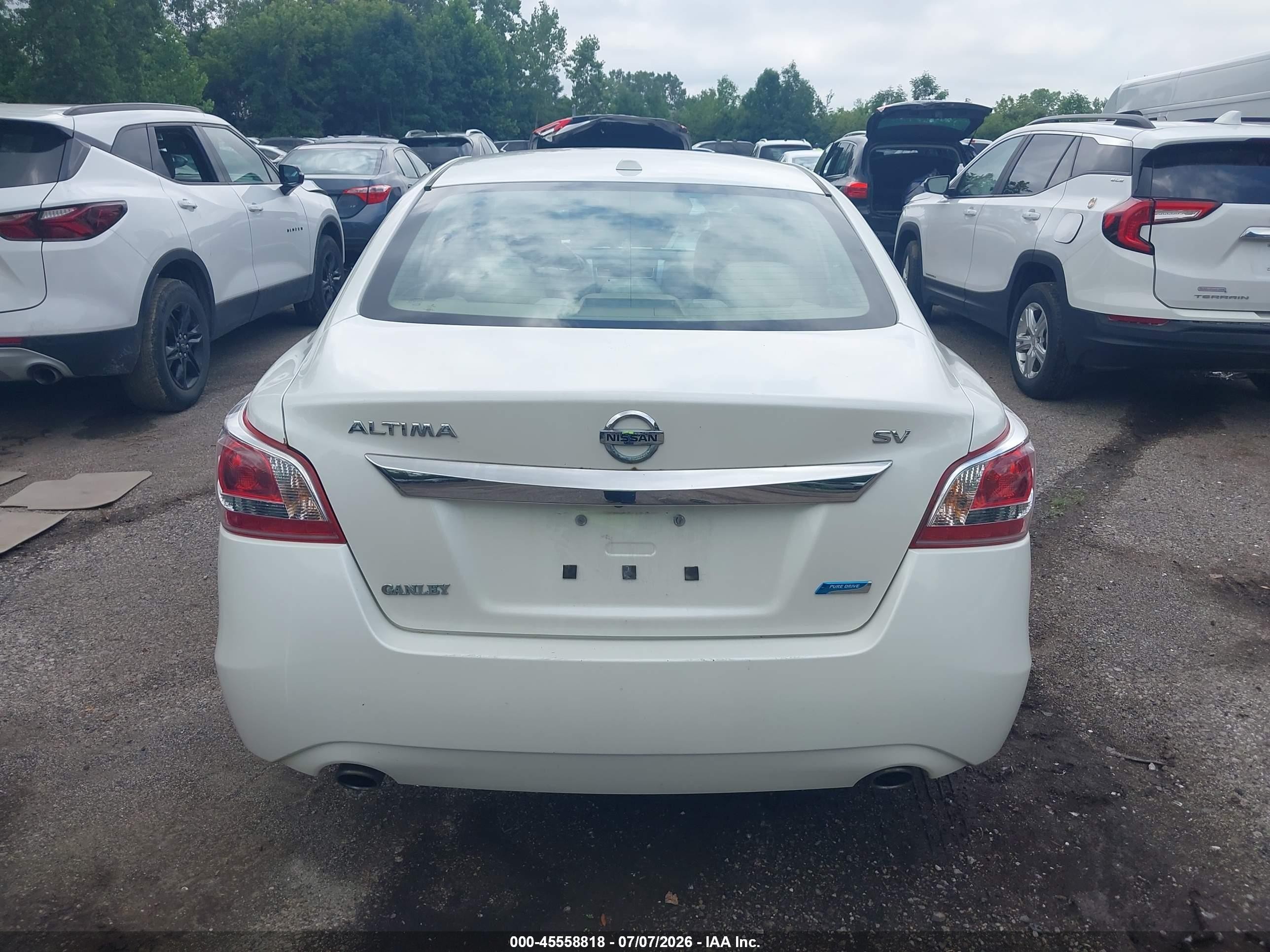 2013 Nissan Altima 2.5 Sv White vin: 1N4AL3APXDC281081