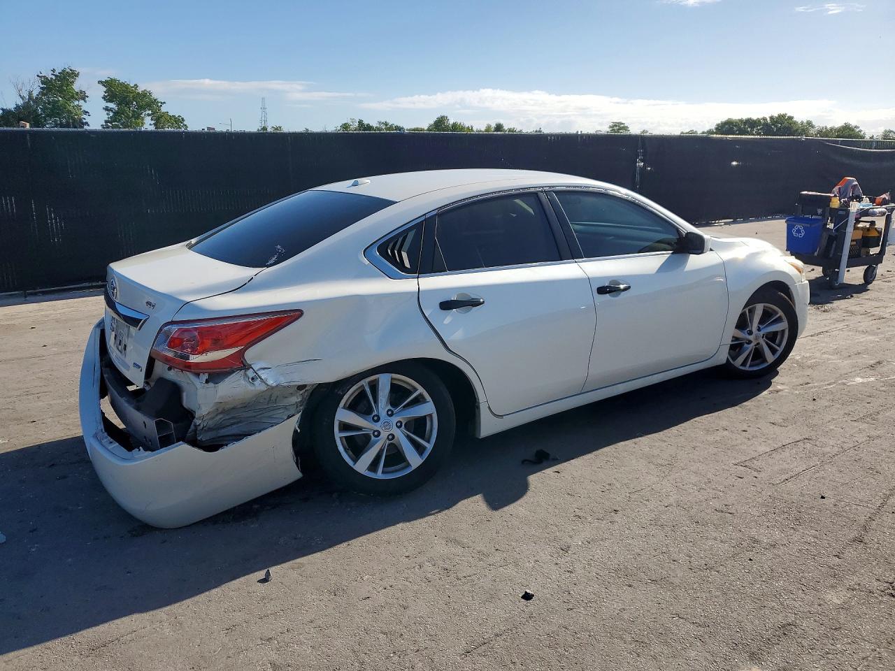 2013 Nissan Altima 2.5 White vin: 1N4AL3APXDC283624