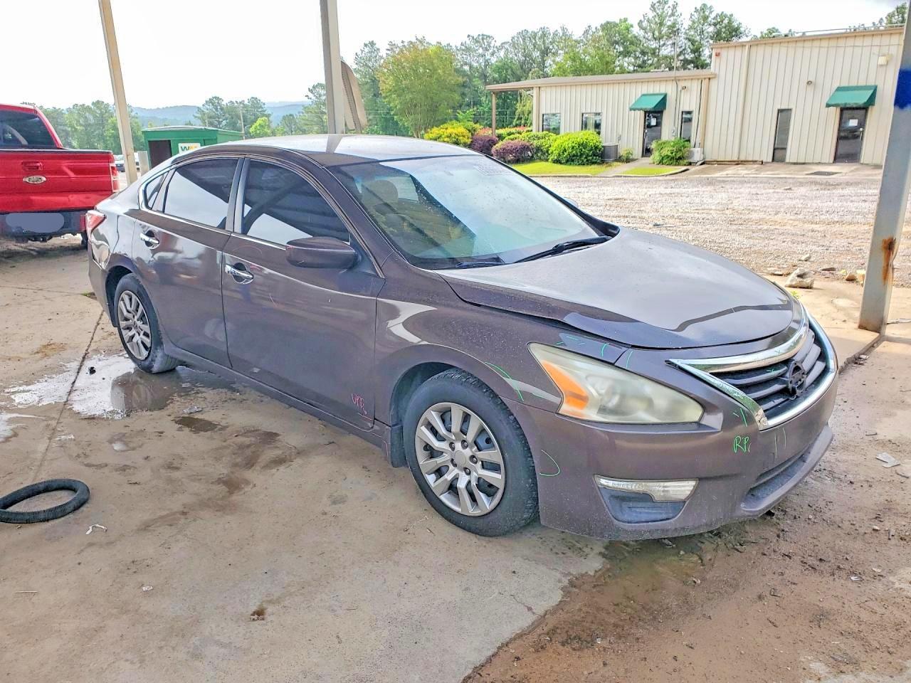 2013 Nissan Altima 2.5 Коричневый vin: 1N4AL3APXDC296258