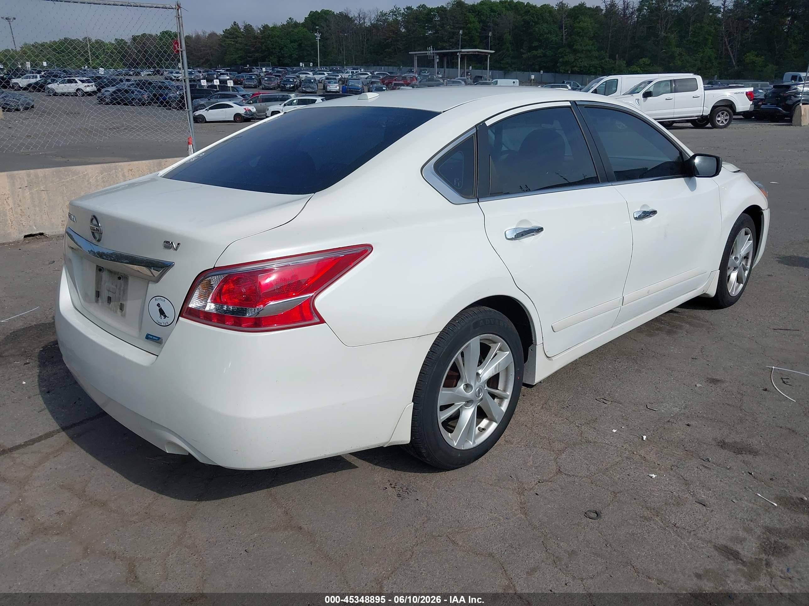 2013 Nissan Altima 2.5 Sv White vin: 1N4AL3APXDC296521