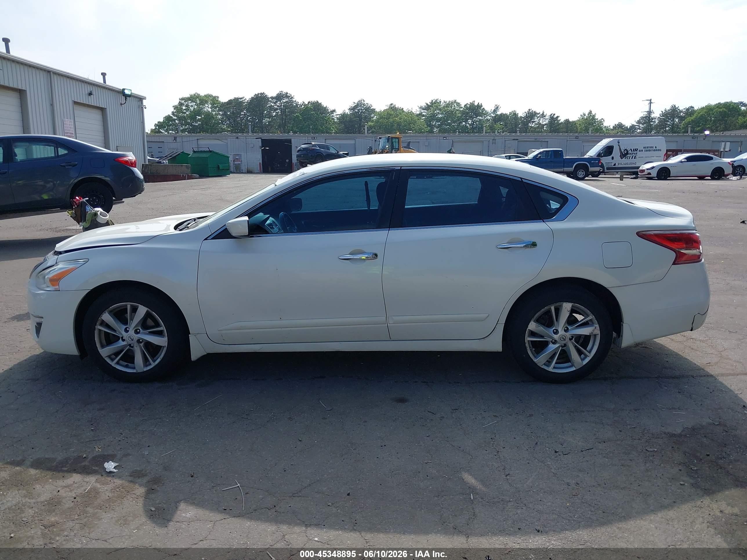 2013 Nissan Altima 2.5 Sv White vin: 1N4AL3APXDC296521