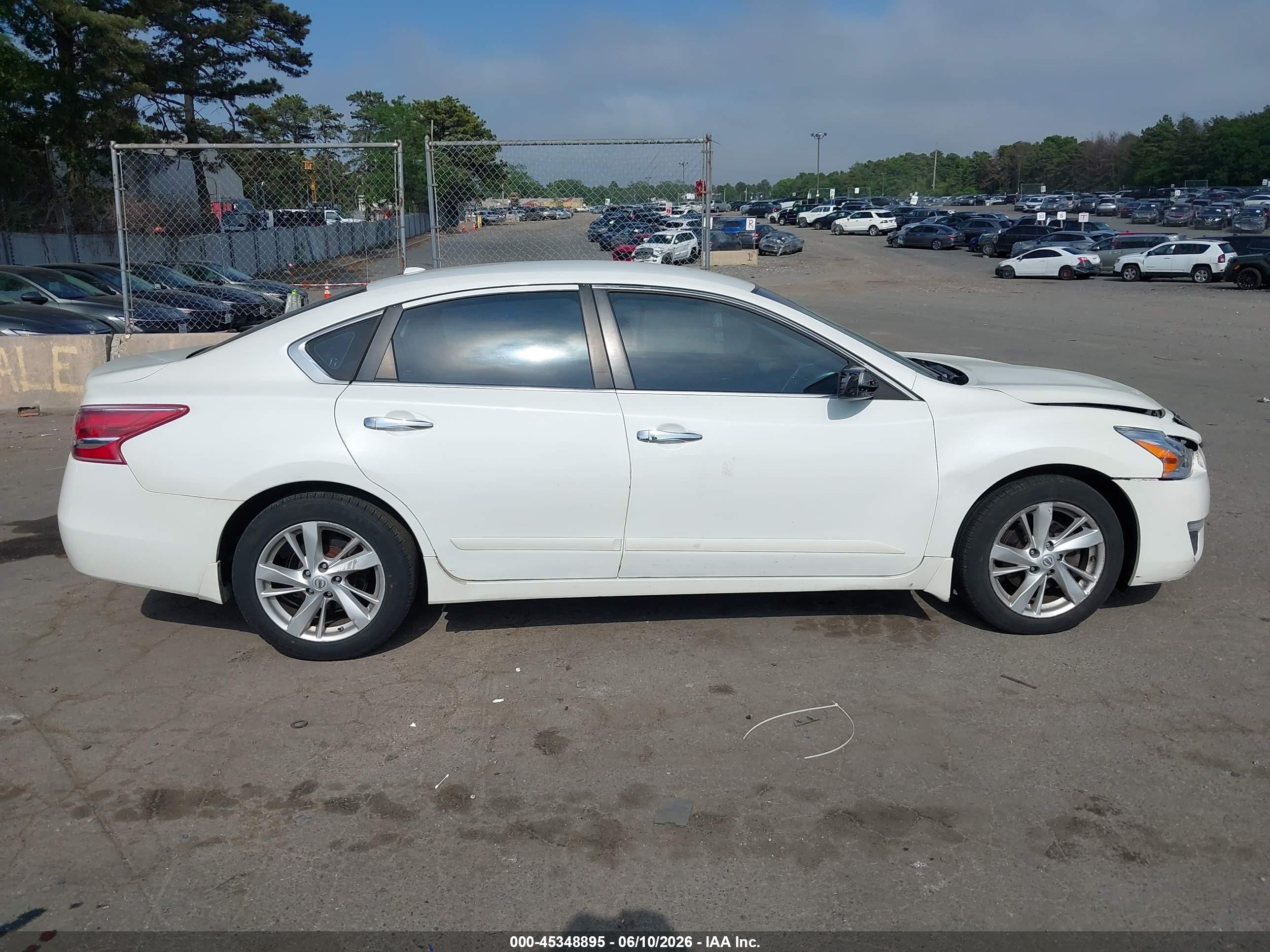 2013 Nissan Altima 2.5 Sv White vin: 1N4AL3APXDC296521