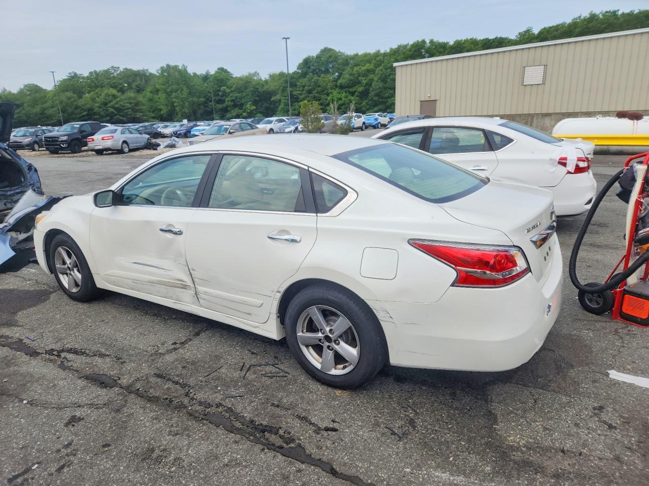 2013 Nissan Altima 2.5 White vin: 1N4AL3APXDC918762