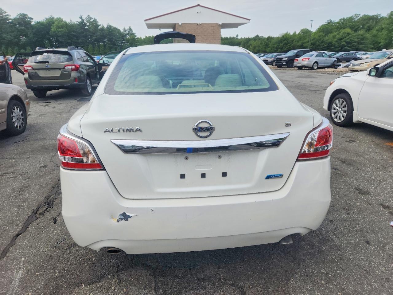 2013 Nissan Altima 2.5 White vin: 1N4AL3APXDC918762