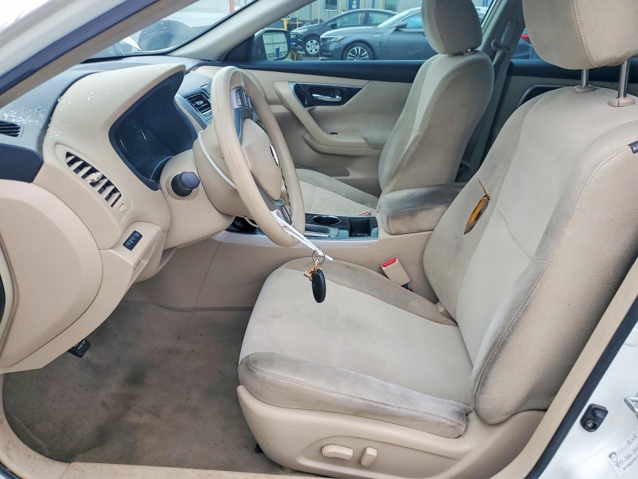 2013 Nissan Altima 2.5/s/sv/sl White vin: 1N4AL3APXDC922701