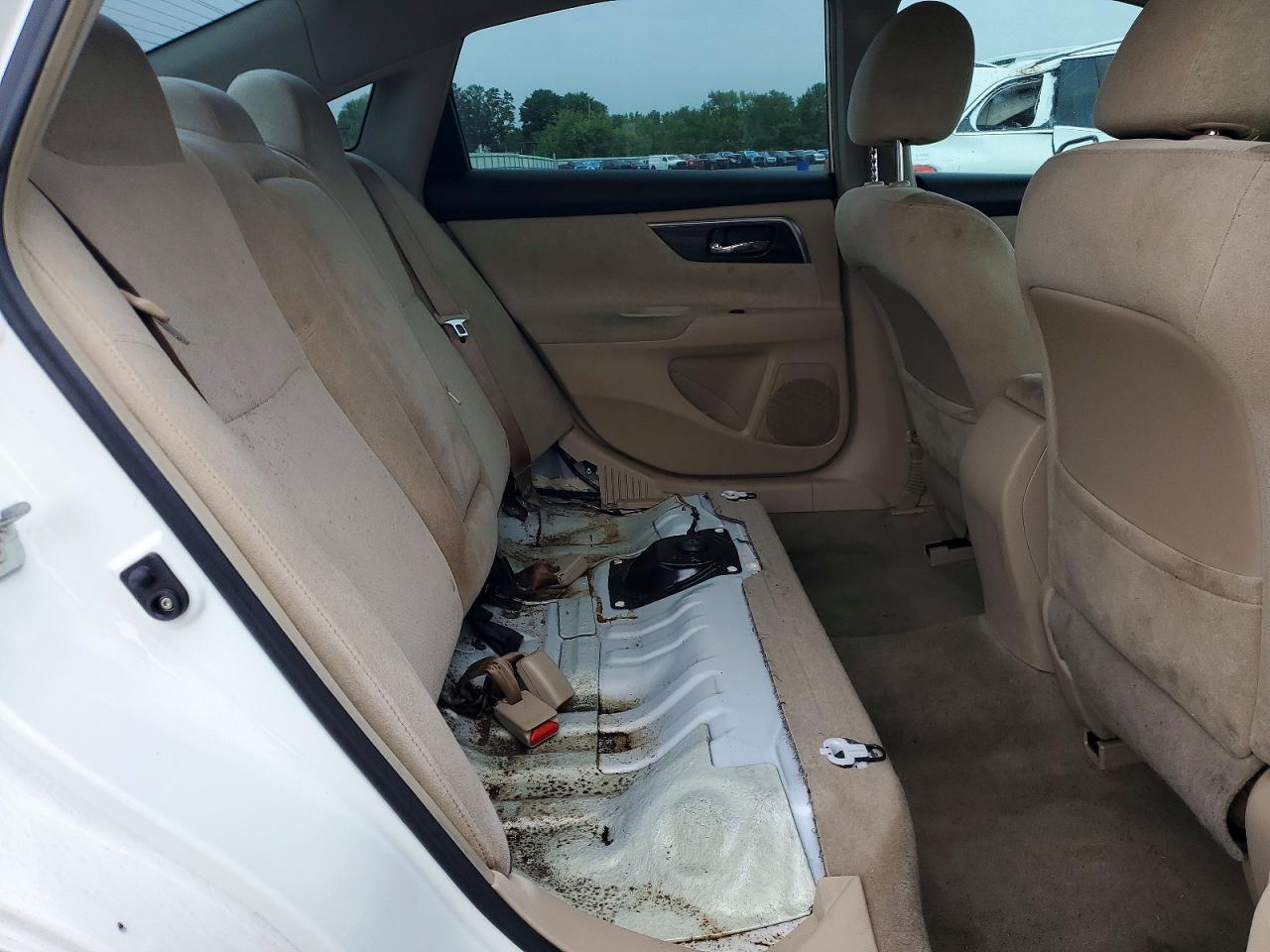 2013 Nissan Altima 2.5/s/sv/sl White vin: 1N4AL3APXDC922701