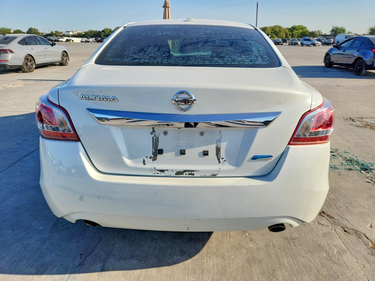 2013 Nissan Altima 2.5 White vin: 1N4AL3APXDN405693