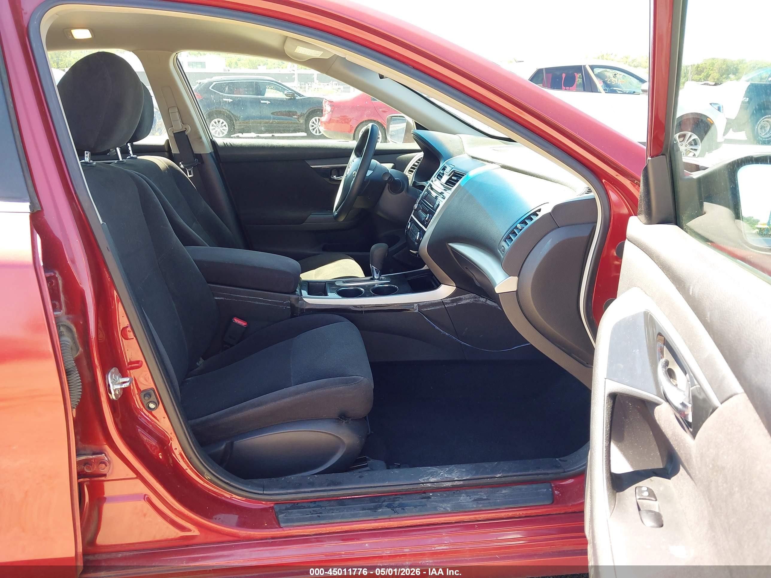 2013 Nissan Altima 2.5 S Red vin: 1N4AL3APXDN420100
