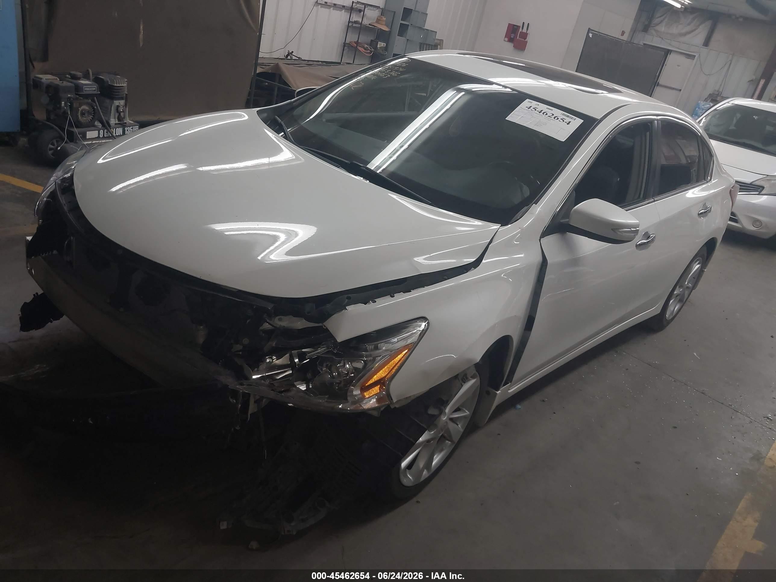 2013 Nissan Altima 2.5 Sv White vin: 1N4AL3APXDN420663