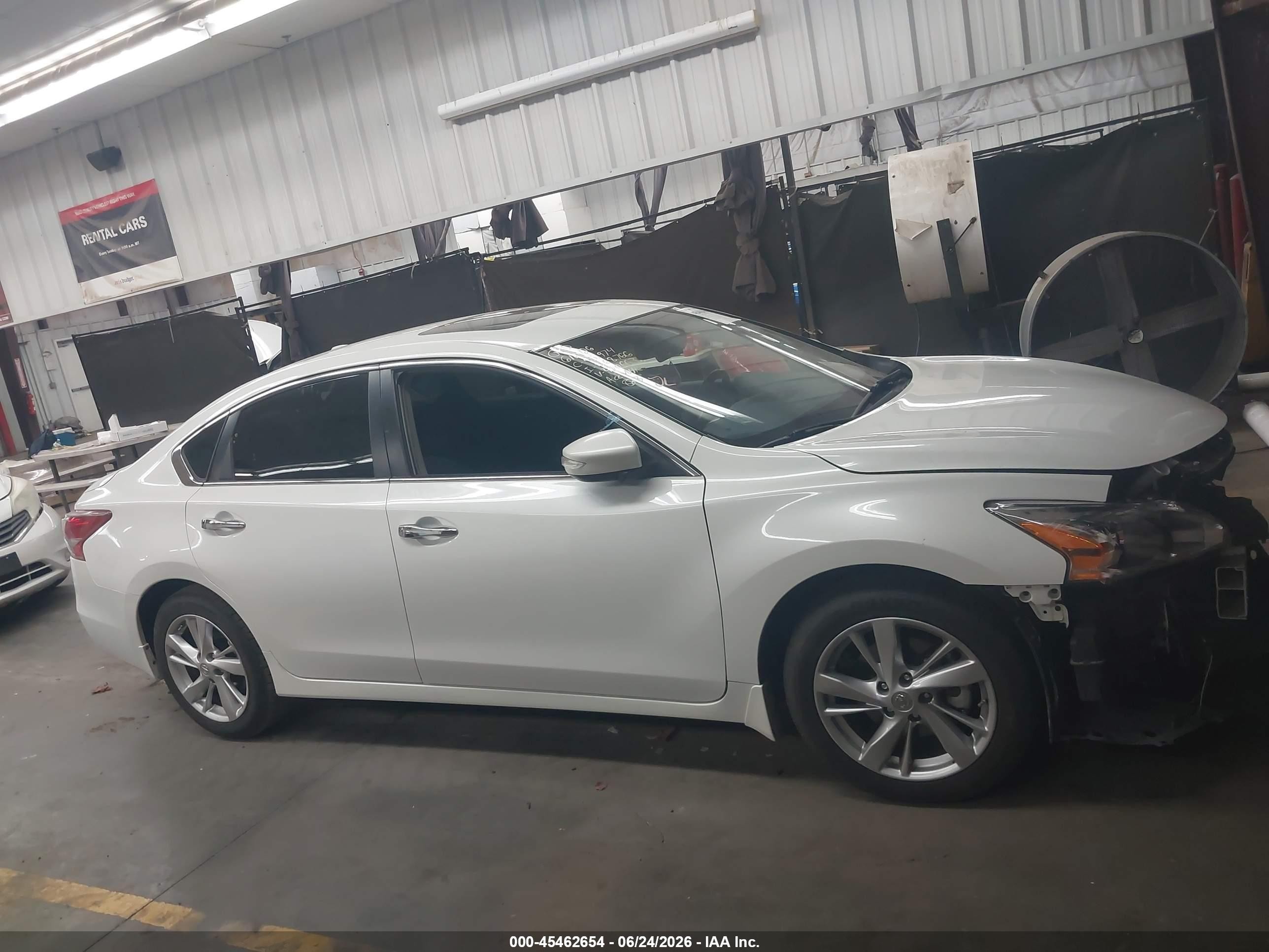2013 Nissan Altima 2.5 Sv White vin: 1N4AL3APXDN420663