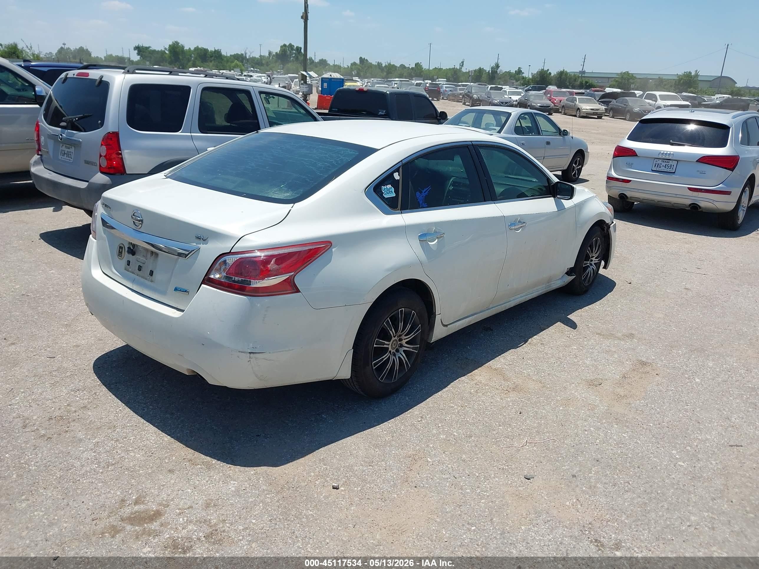 2013 Nissan Altima 2.5 S White vin: 1N4AL3APXDN439357