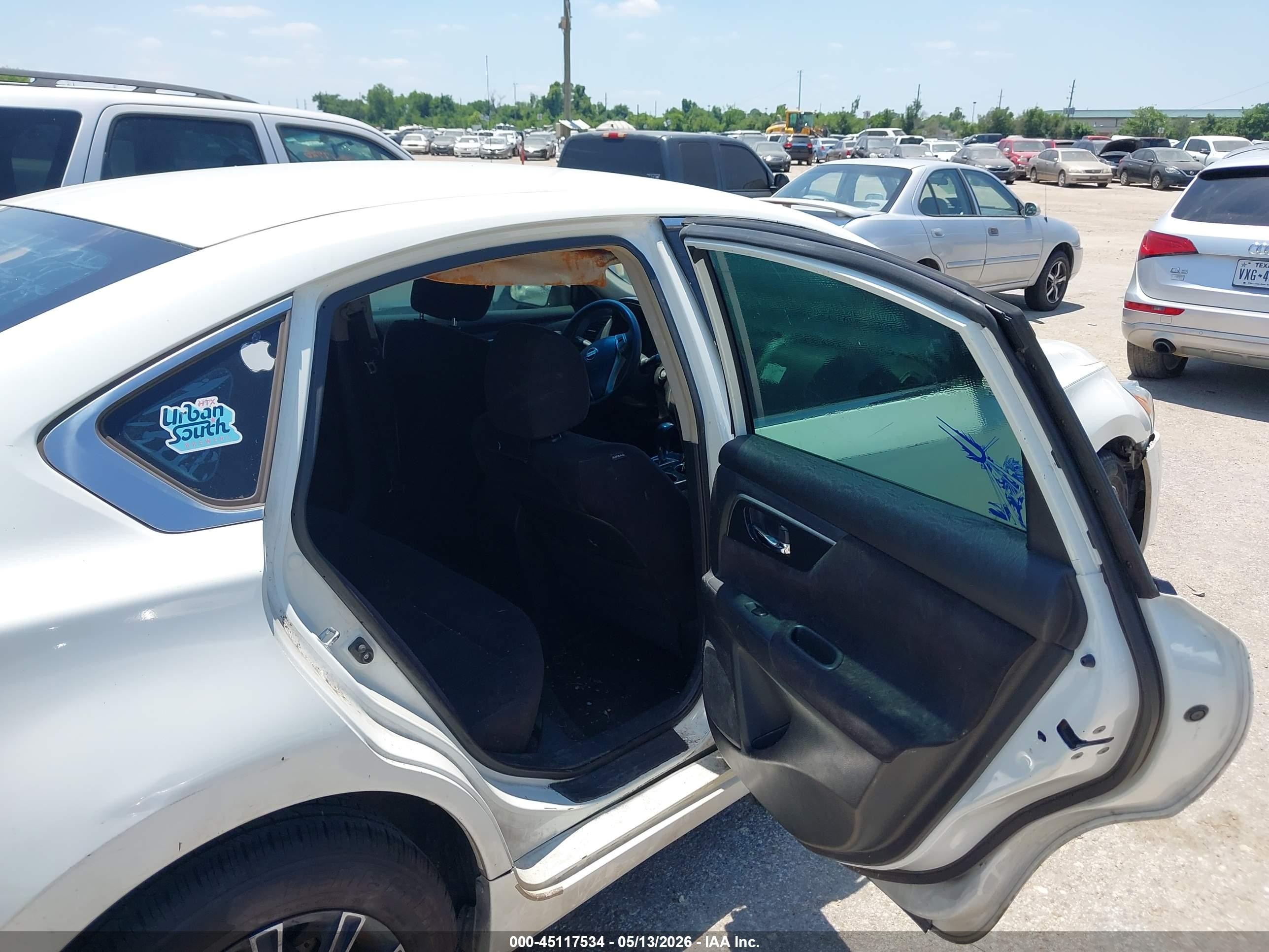 2013 Nissan Altima 2.5 S White vin: 1N4AL3APXDN439357
