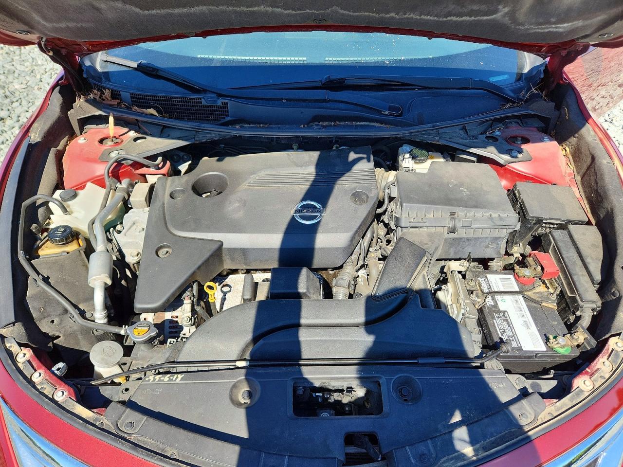 2013 Nissan Altima 2.5 Red vin: 1N4AL3APXDN445157