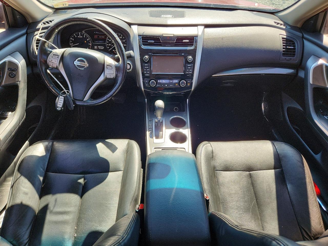 2013 Nissan Altima 2.5 Red vin: 1N4AL3APXDN445157