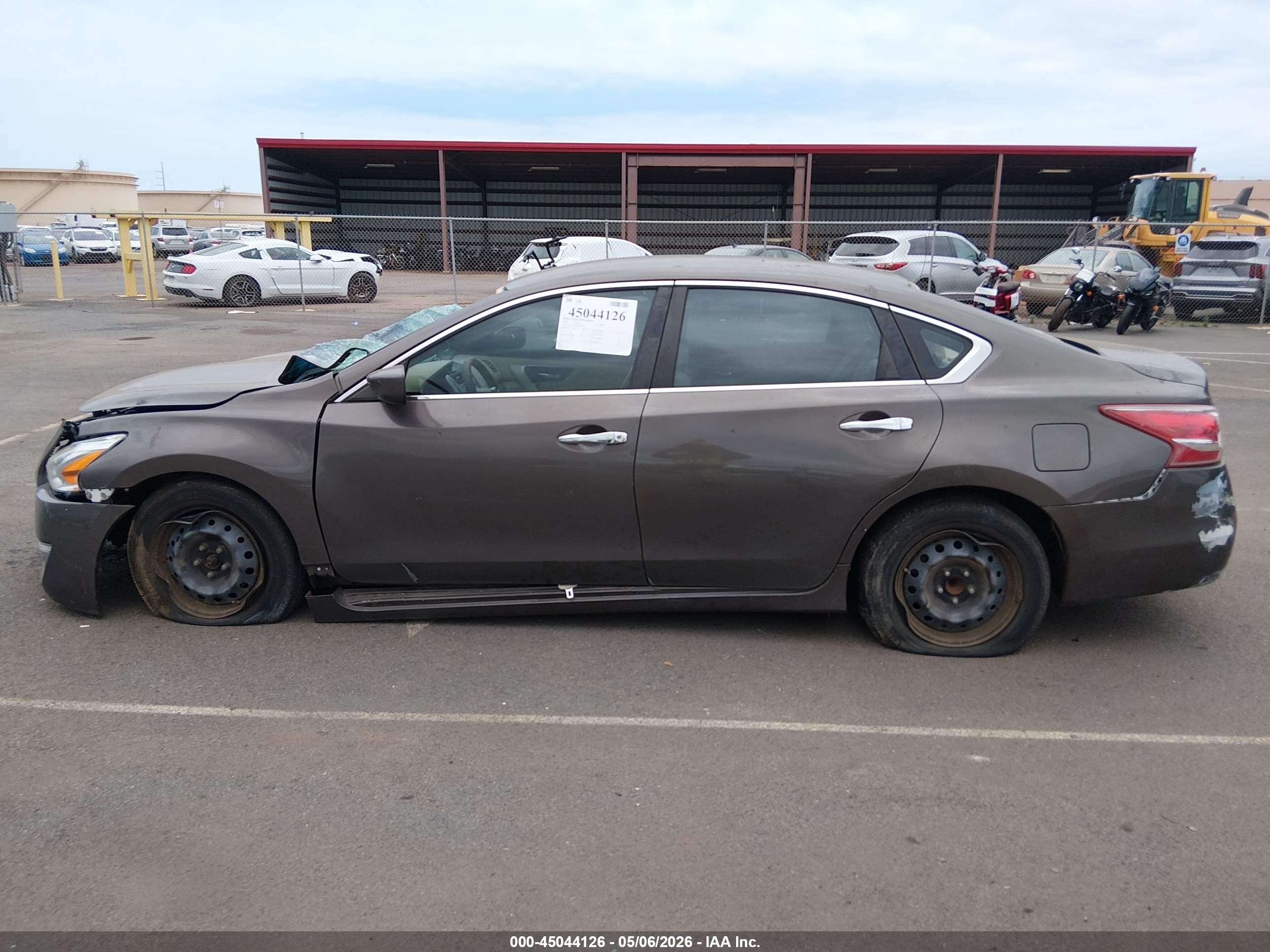 2013 Nissan Altima 2.5 S Brown vin: 1N4AL3APXDN445885