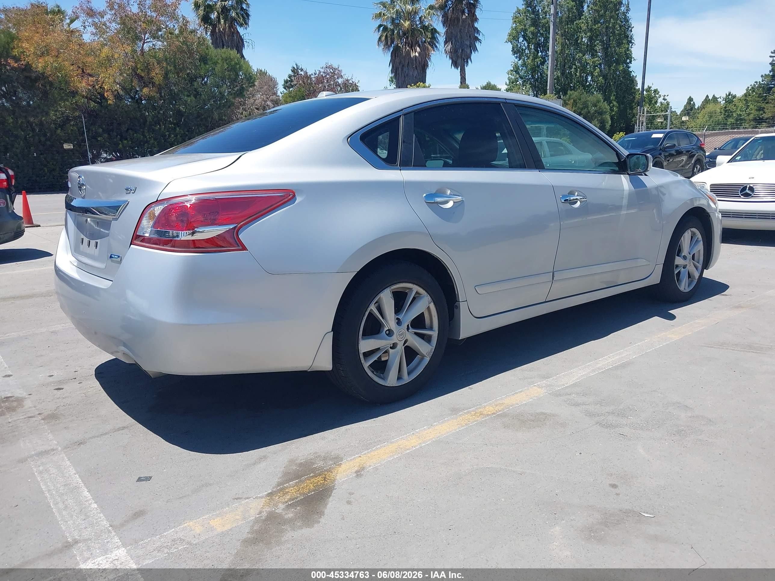 2013 Nissan Altima 2.5 Sv Silver vin: 1N4AL3APXDN445921