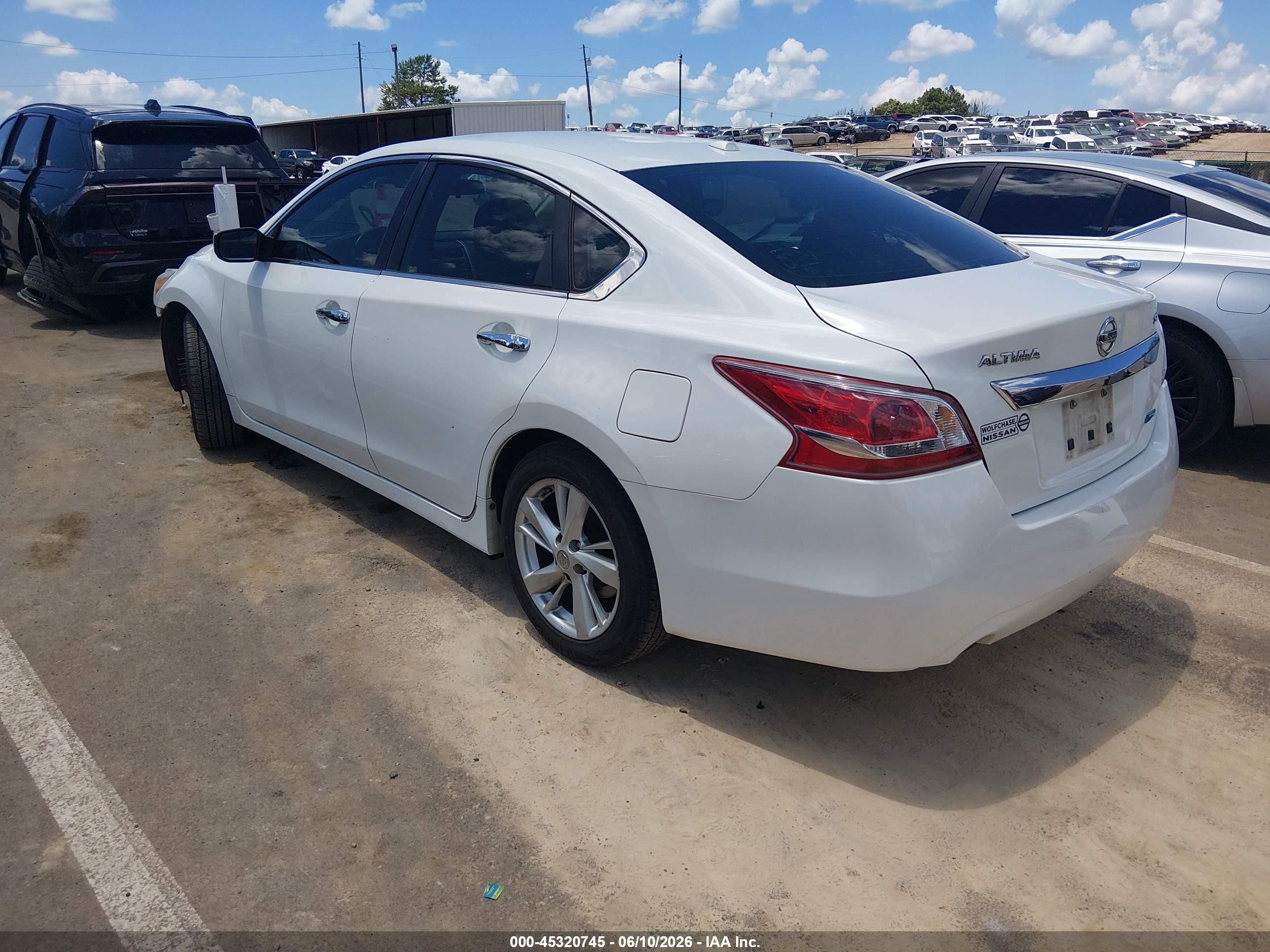 2013 Nissan Altima 2.5 Sv White vin: 1N4AL3APXDN457230