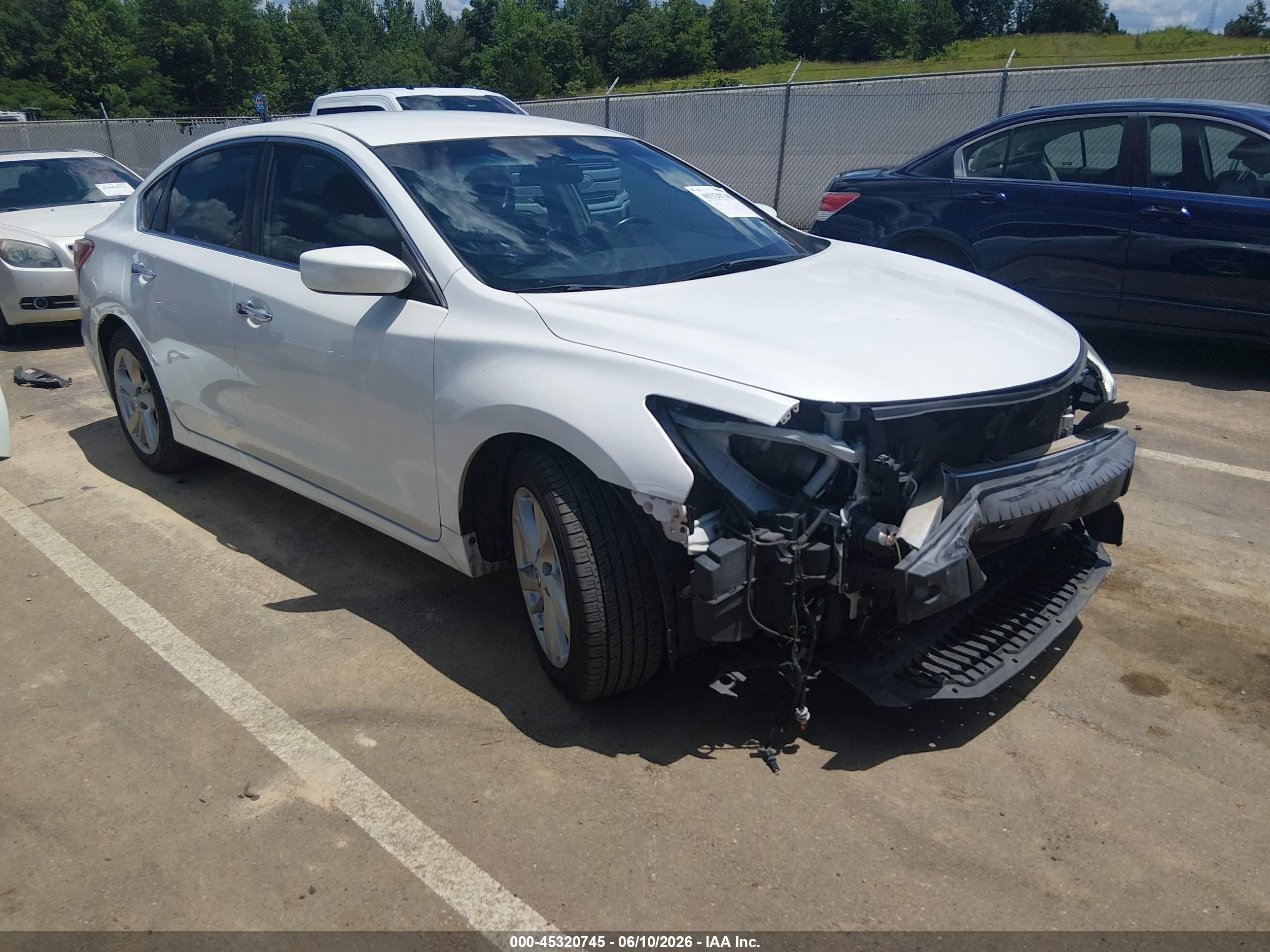 2013 Nissan Altima 2.5 Sv White vin: 1N4AL3APXDN457230