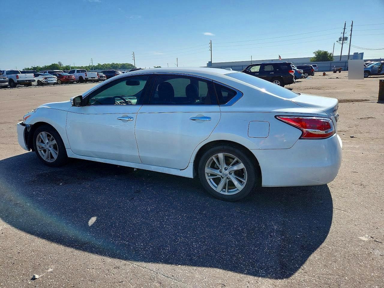 2013 Nissan Altima 2.5 White vin: 1N4AL3APXDN466428