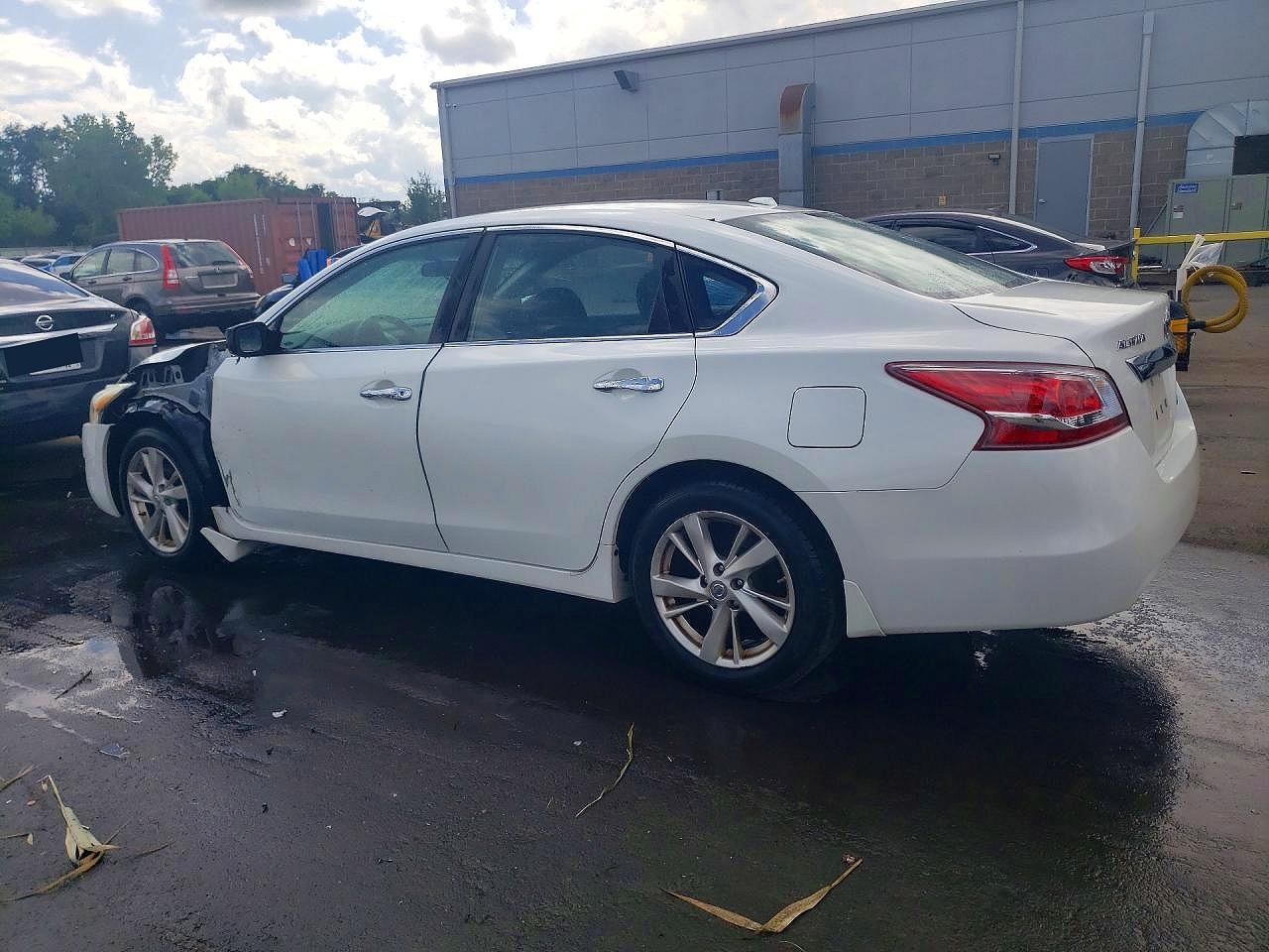 2013 Nissan Altima 2.5 White vin: 1N4AL3APXDN468213