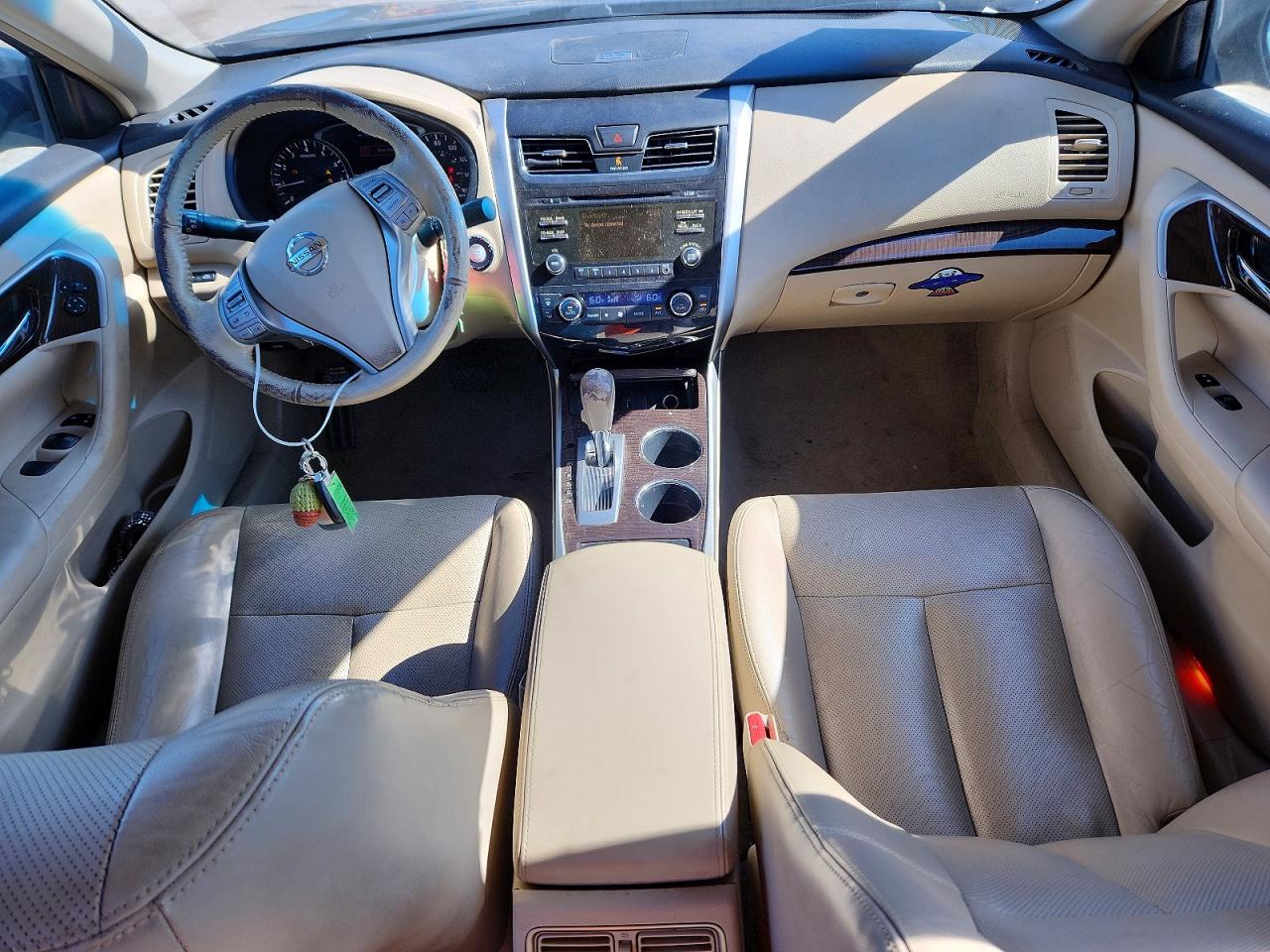 2013 Nissan Altima 2.5 White vin: 1N4AL3APXDN478983