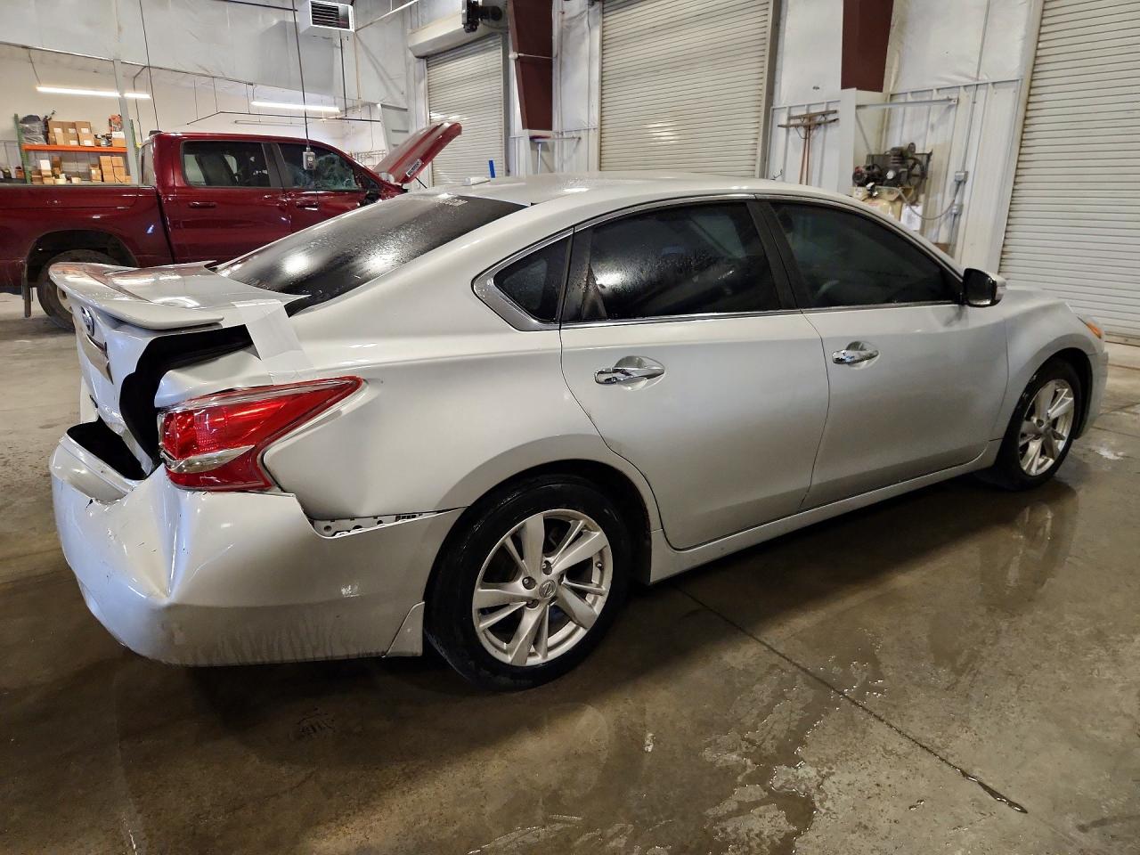2013 Nissan Altima 2.5 Silver vin: 1N4AL3APXDN483049