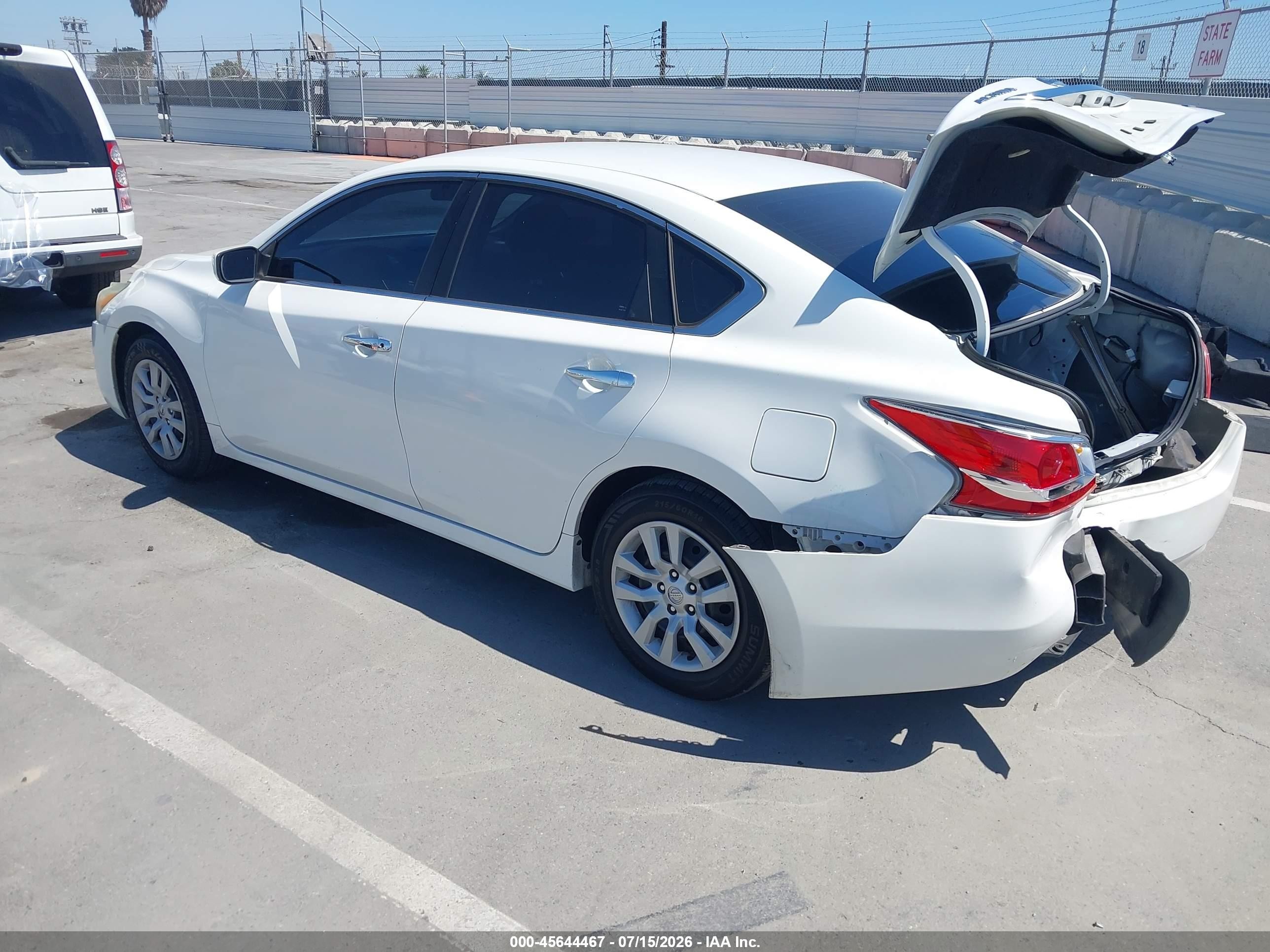 2013 Nissan Altima 2.5 S White vin: 1N4AL3APXDN488056