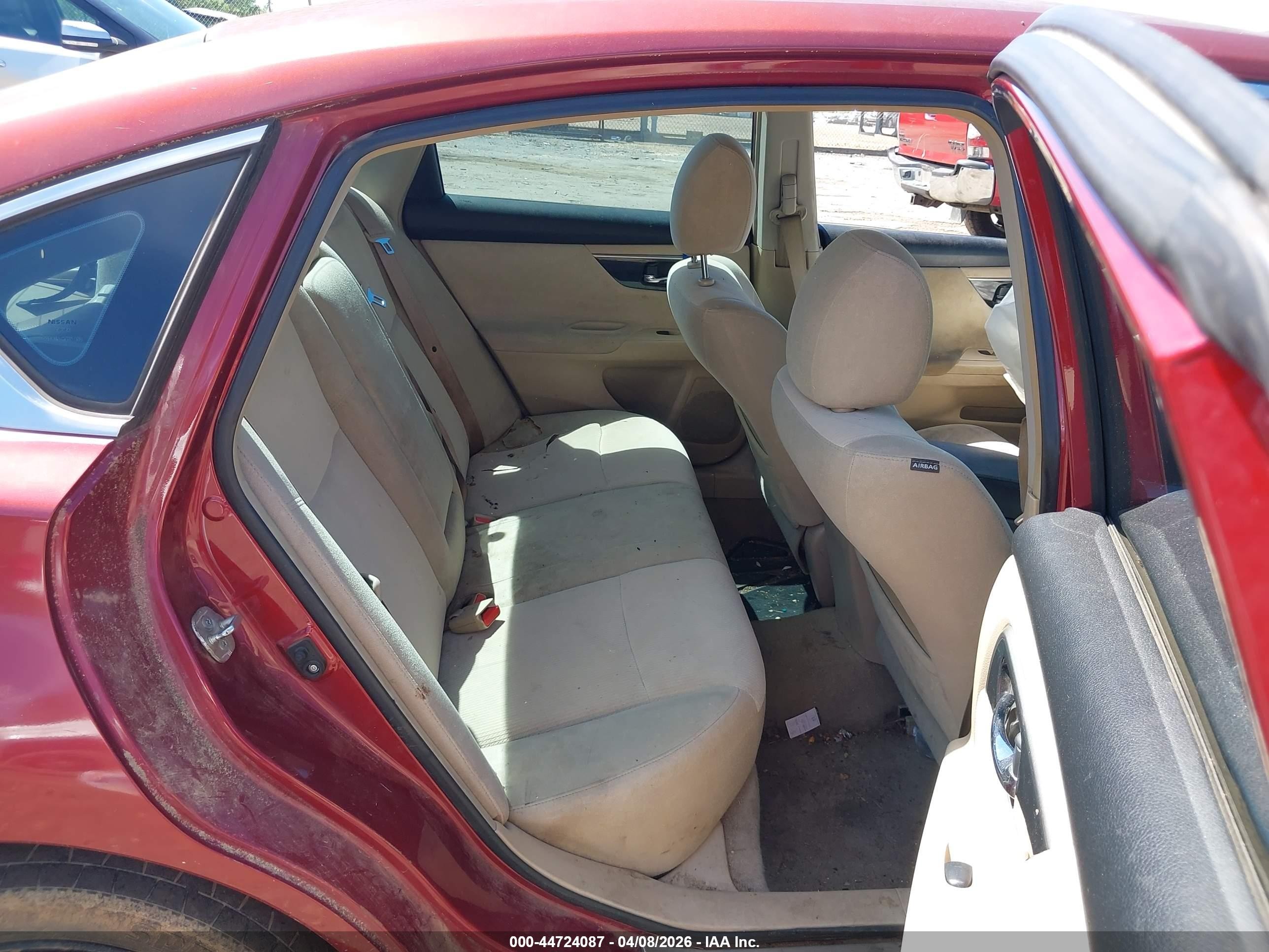 2013 Nissan Altima 2.5 S Red vin: 1N4AL3APXDN526403