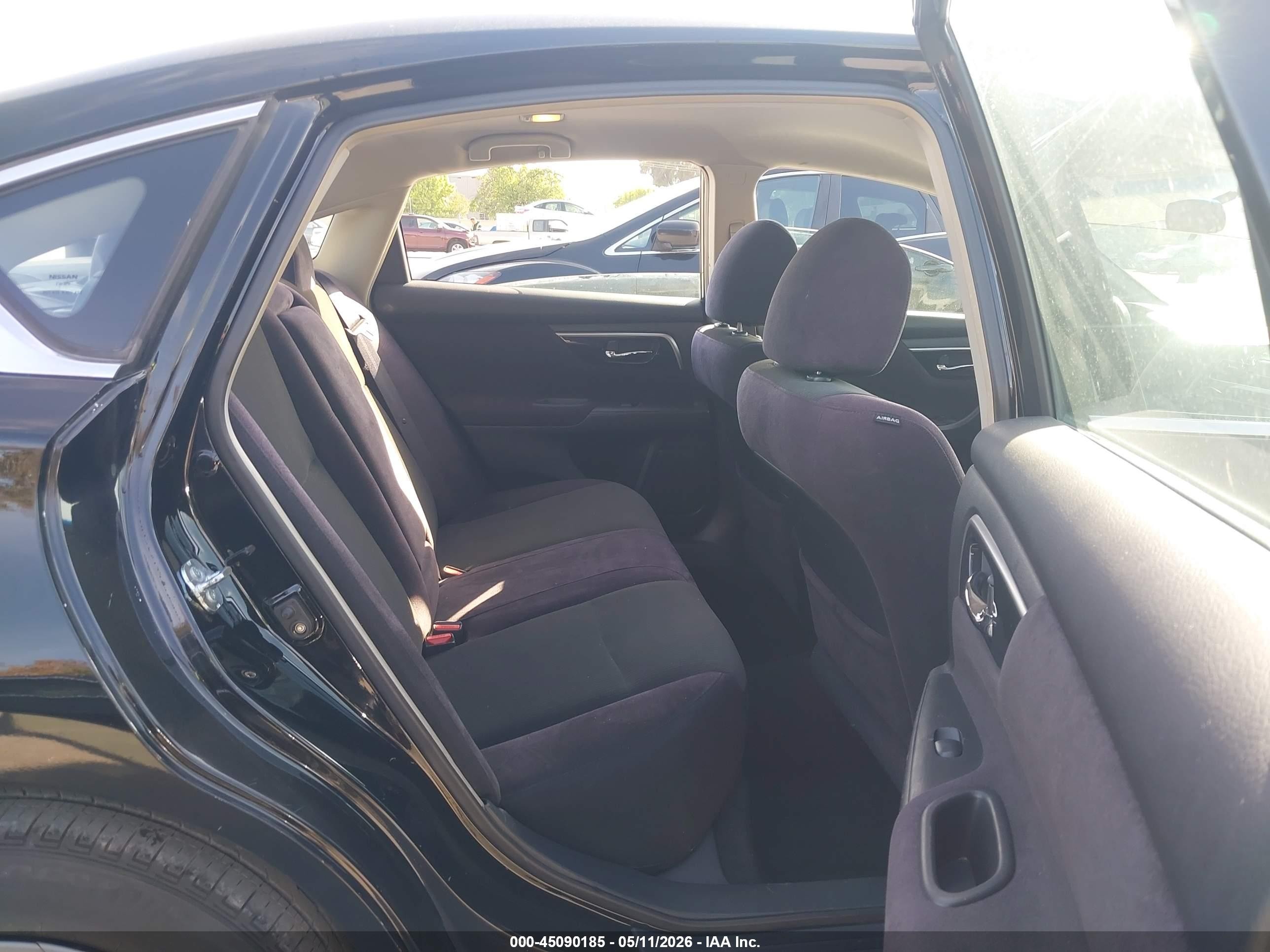 2013 Nissan Altima 2.5 S Black vin: 1N4AL3APXDN528894