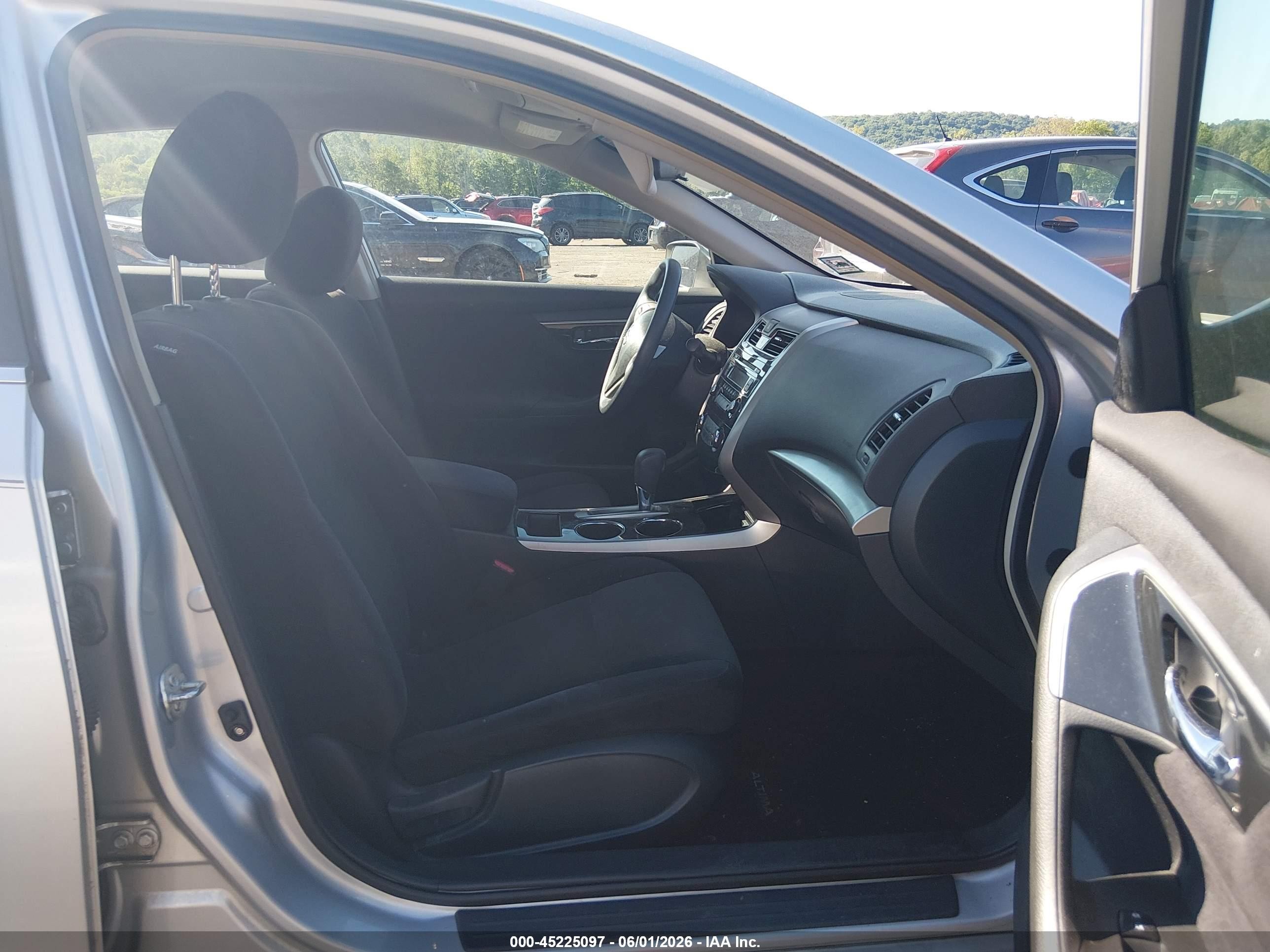 2013 Nissan Altima 2.5 S Silver vin: 1N4AL3APXDN535277