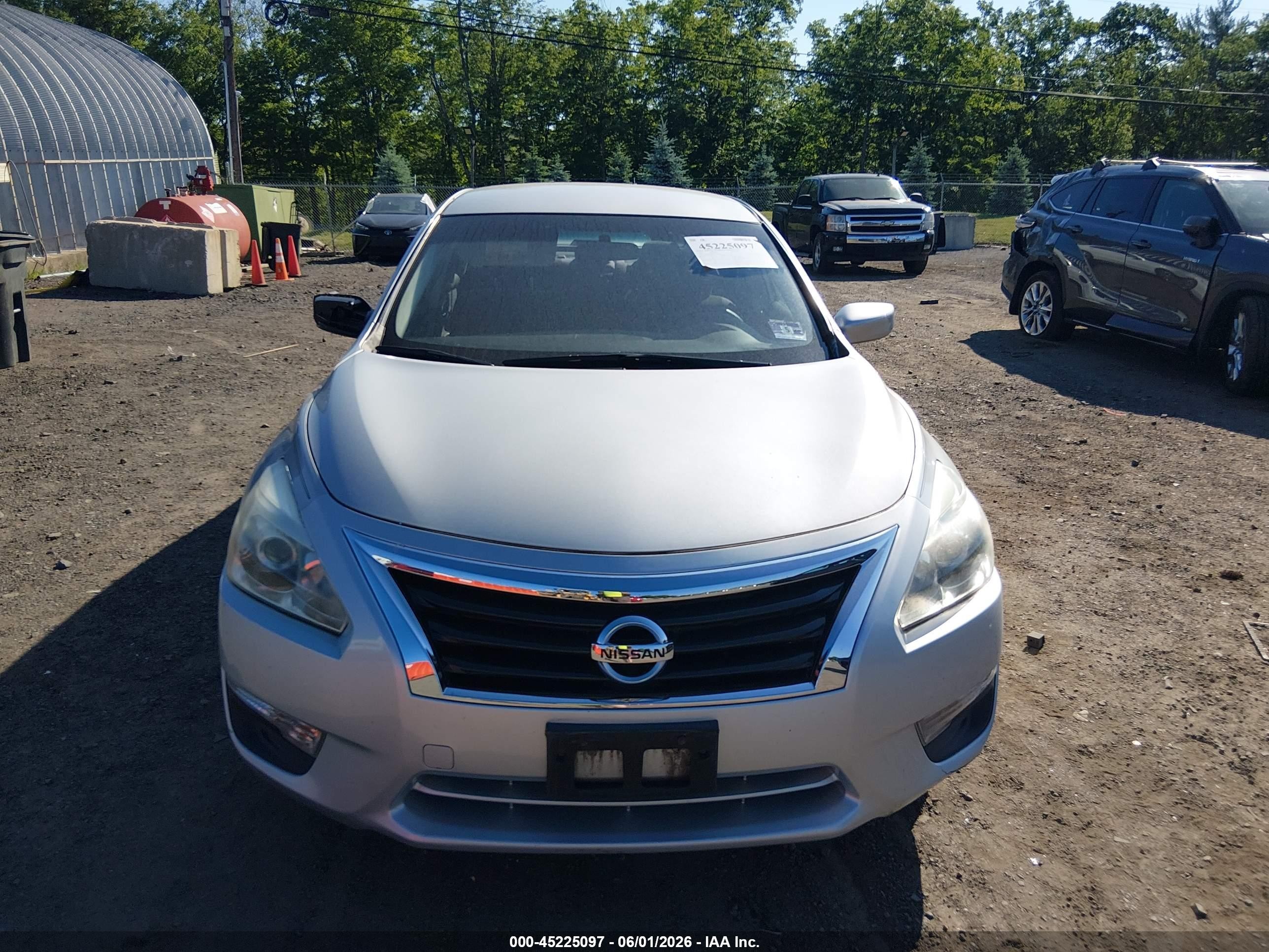 2013 Nissan Altima 2.5 S Silver vin: 1N4AL3APXDN535277