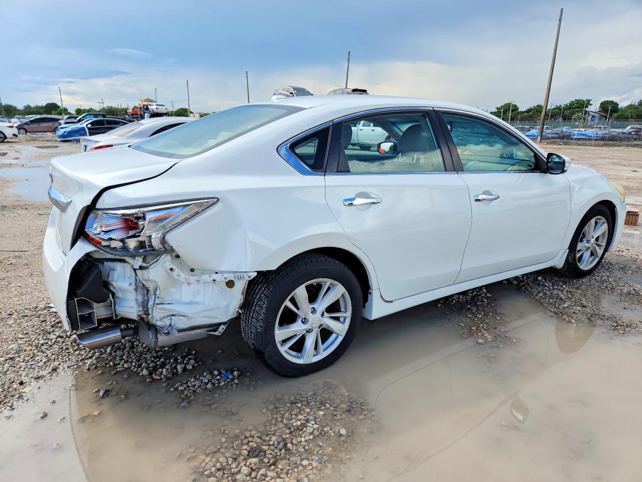 2013 Nissan Altima 2.5 Белый vin: 1N4AL3APXDN551530