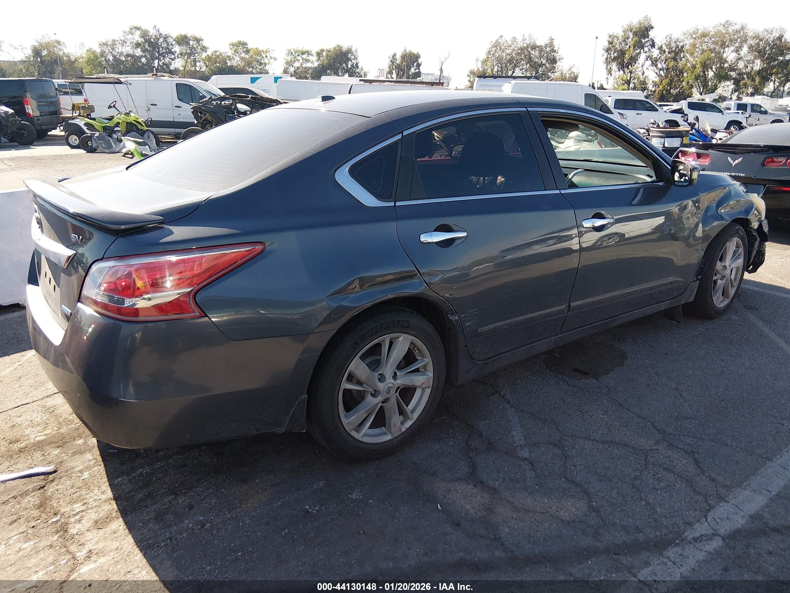 2013 Nissan Altima 2.5 Sv Серый vin: 1N4AL3APXDN575472