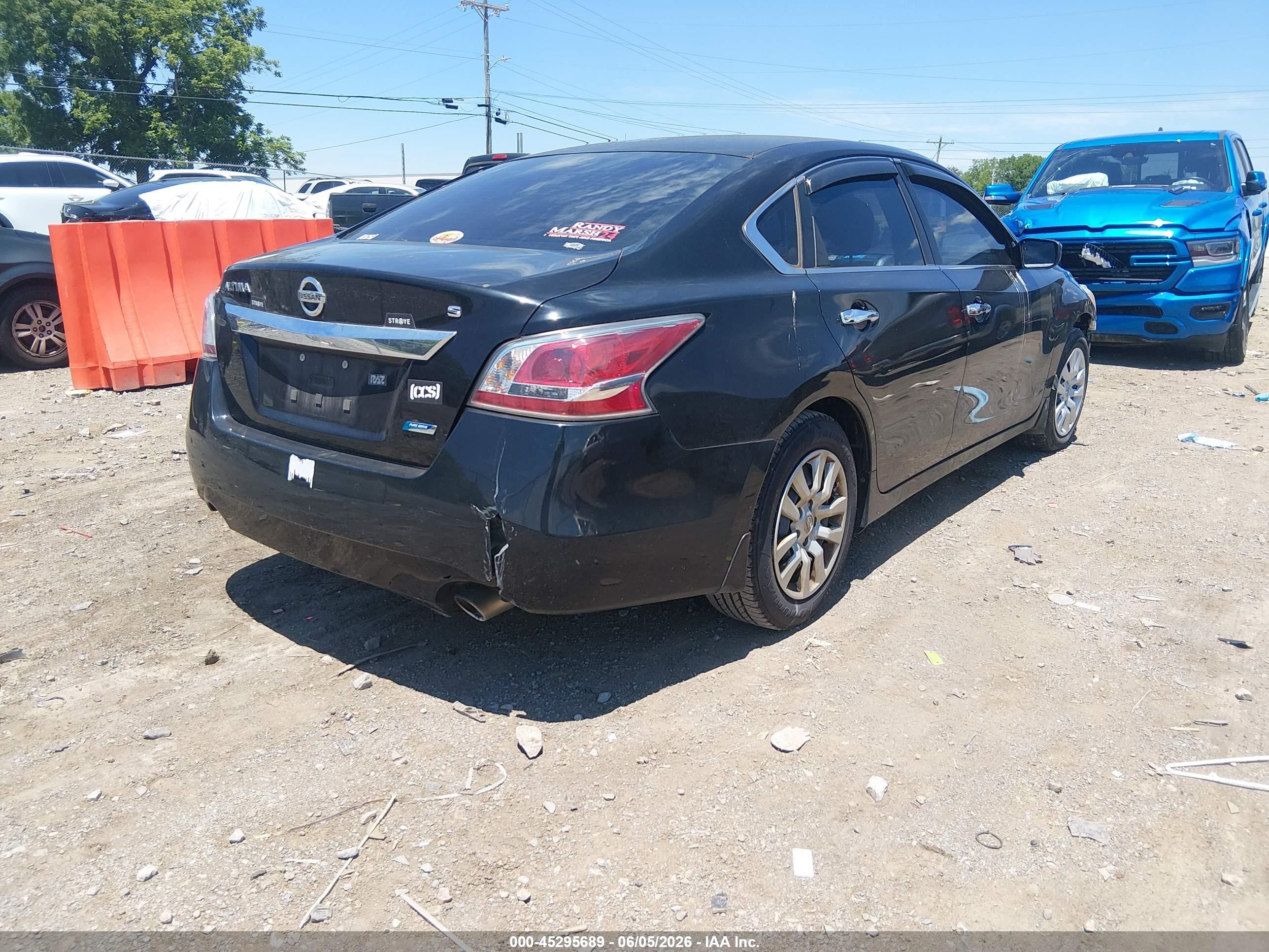 2014 Nissan Altima 2.5 S Black vin: 1N4AL3APXEC117900
