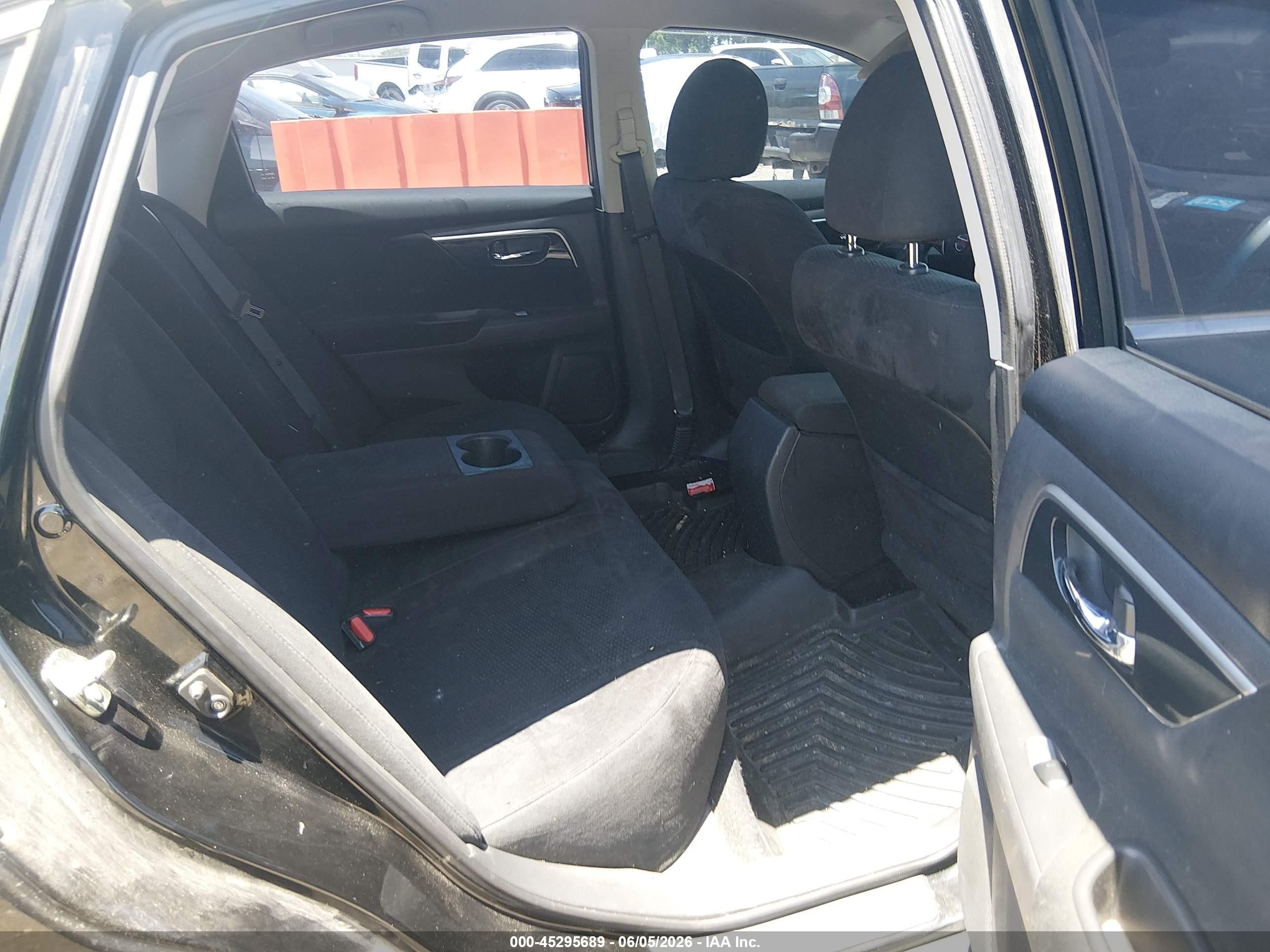 2014 Nissan Altima 2.5 S Black vin: 1N4AL3APXEC117900