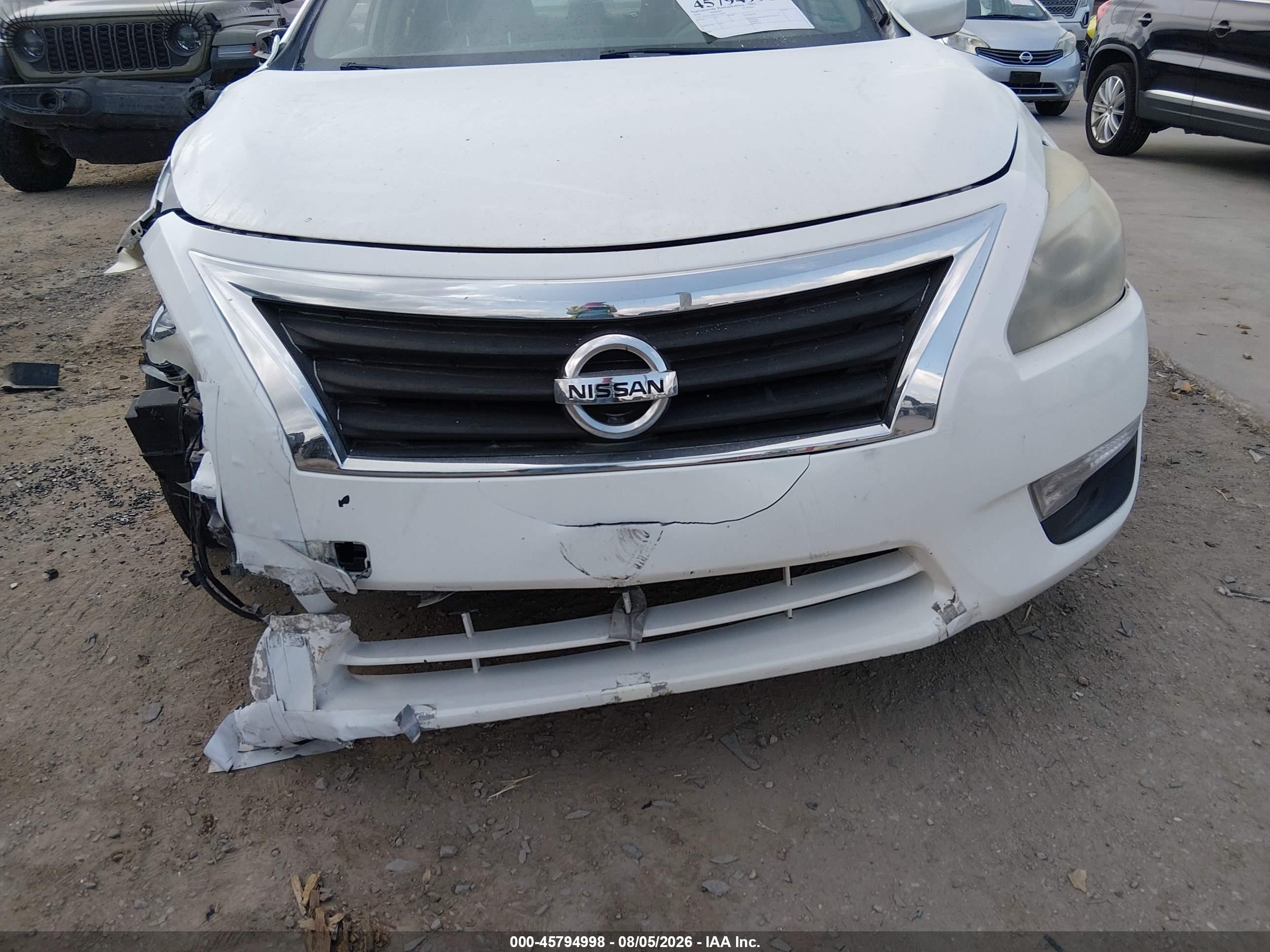 2014 Nissan Altima 2.5 S White vin: 1N4AL3APXEC125687