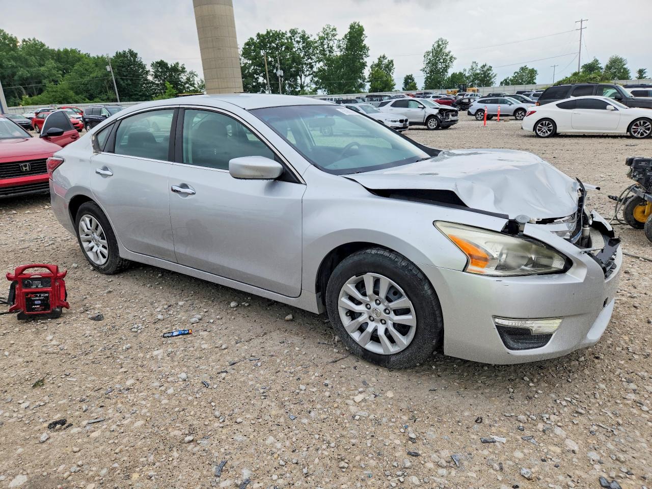 2014 Nissan Altima 2.5 S Silver vin: 1N4AL3APXEC133952