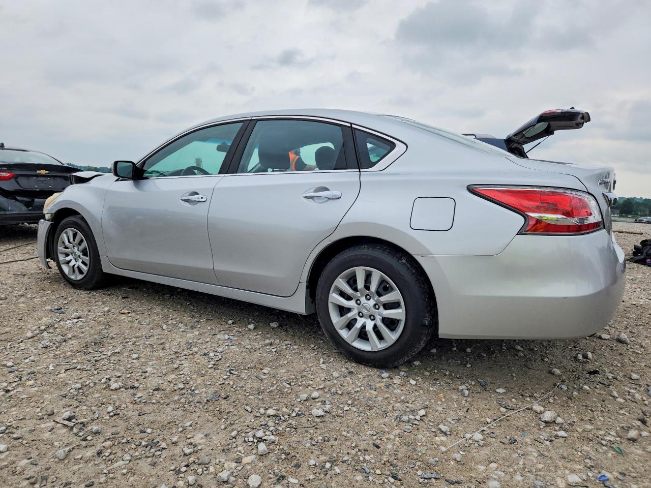 2014 Nissan Altima 2.5 S Silver vin: 1N4AL3APXEC133952