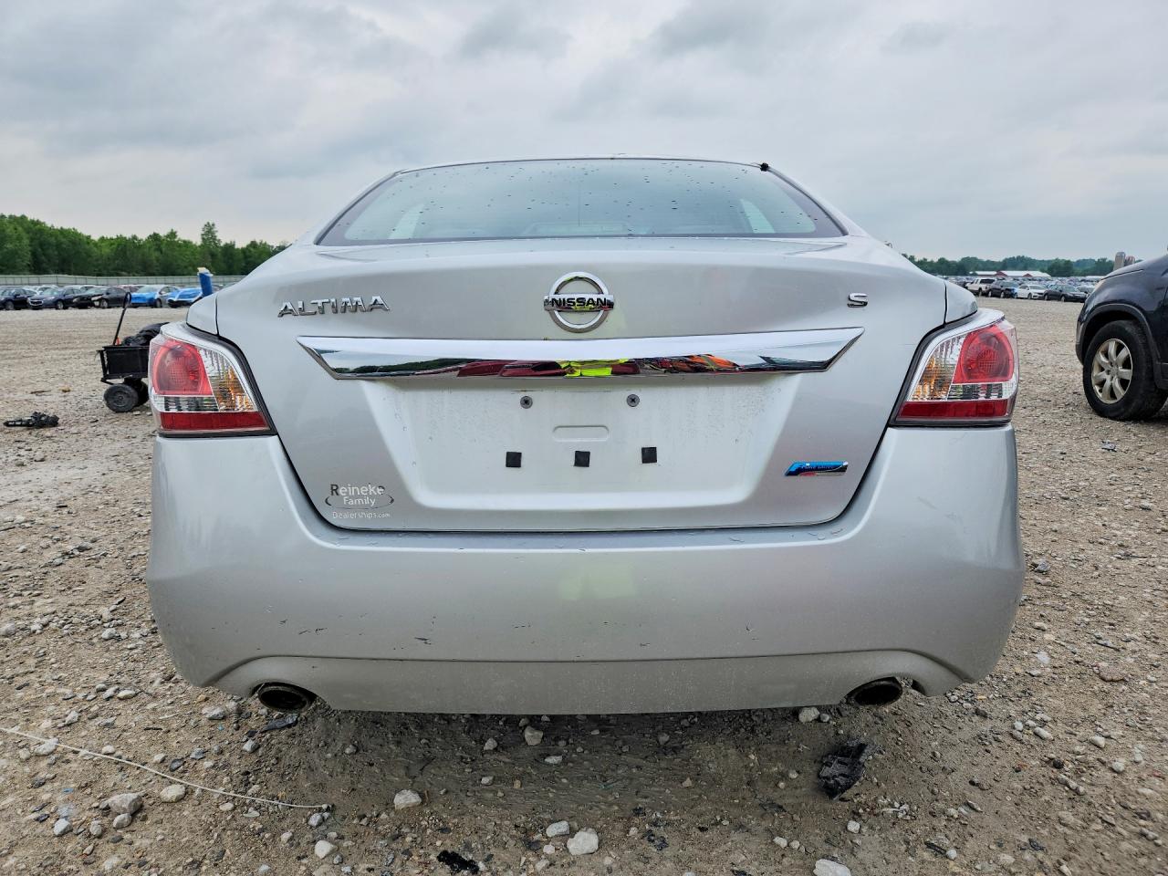 2014 Nissan Altima 2.5 S Silver vin: 1N4AL3APXEC133952