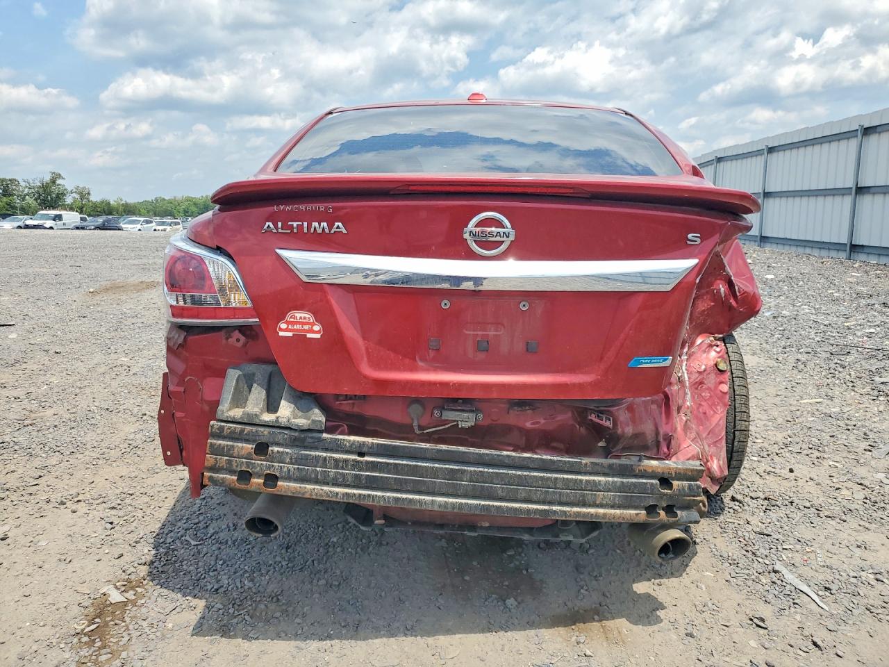 2014 Nissan Altima 2.5 S Red vin: 1N4AL3APXEC177952
