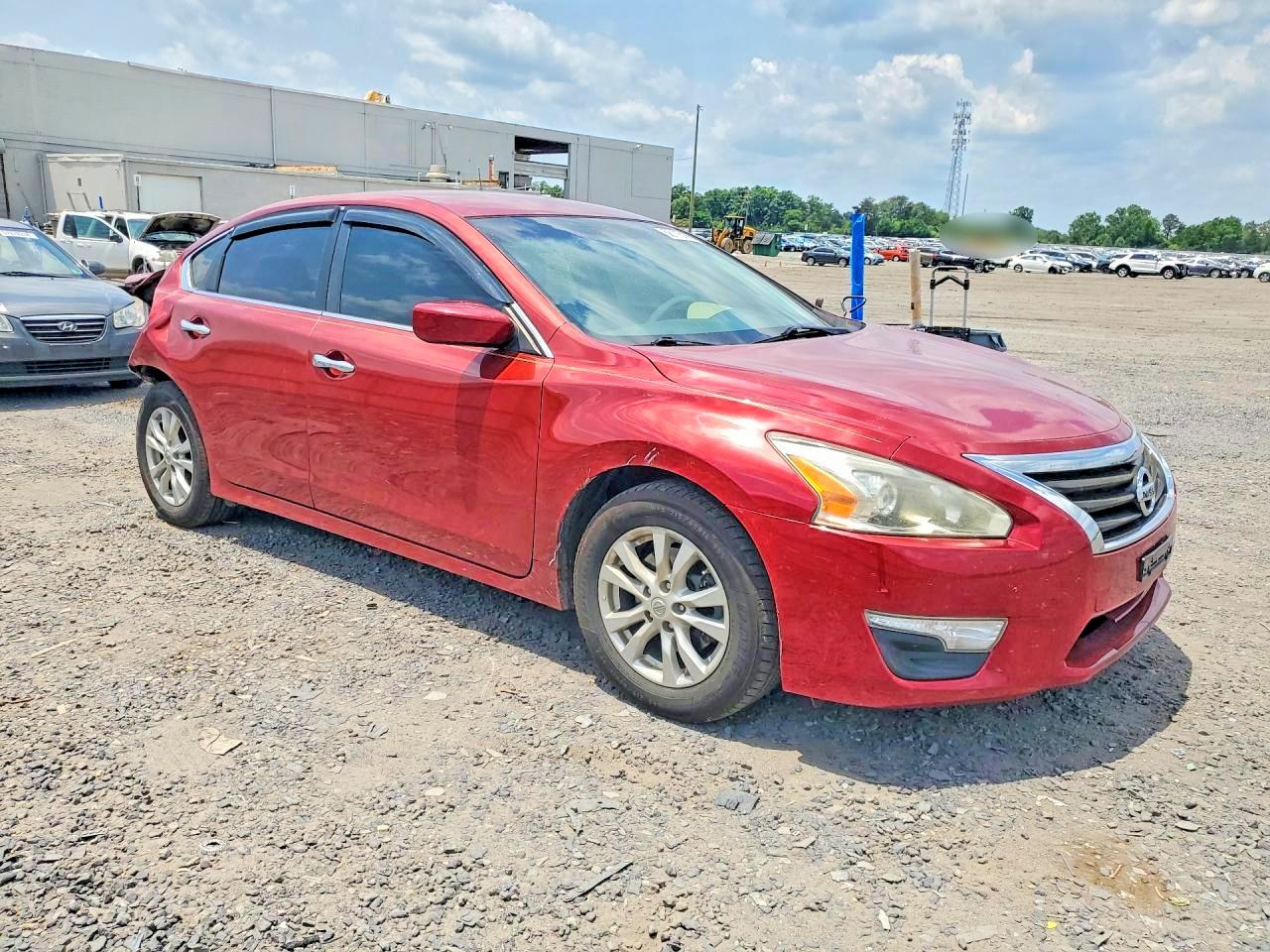 2014 Nissan Altima 2.5 S Red vin: 1N4AL3APXEC177952