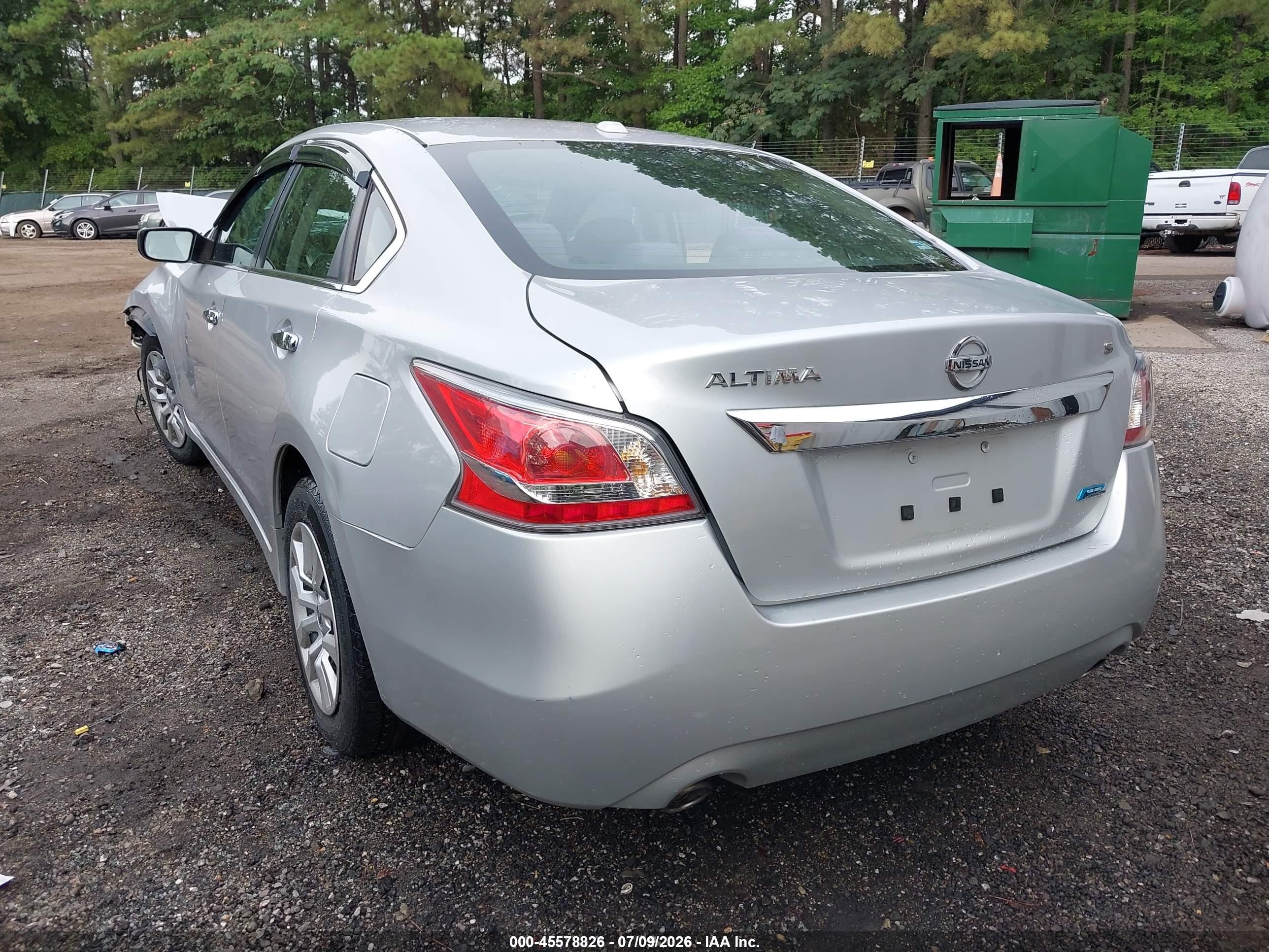 2014 Nissan Altima 2.5 S Silver vin: 1N4AL3APXEC187039