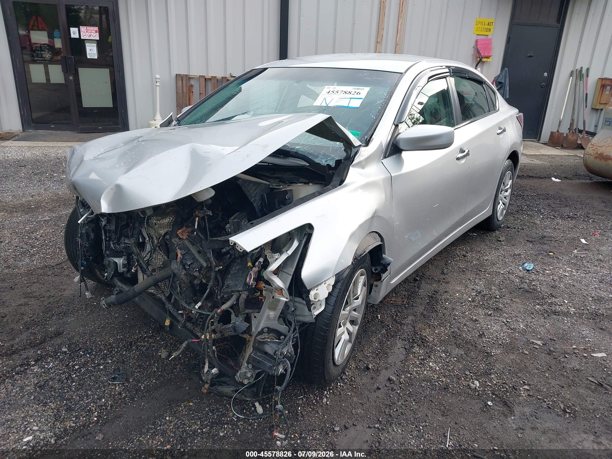 2014 Nissan Altima 2.5 S Silver vin: 1N4AL3APXEC187039